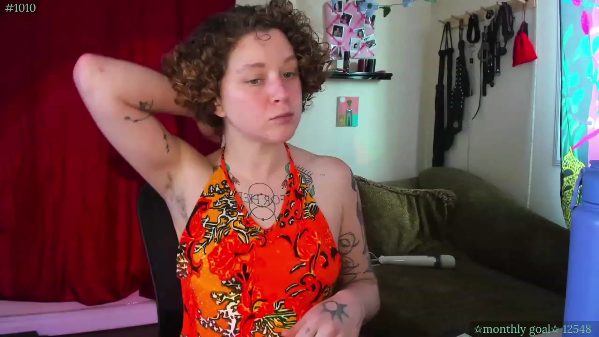 Gallery image thumbnail from PeachyQueen_'s myfreecams stream on, 09/19/2023, 19:14 image 4 of 20
