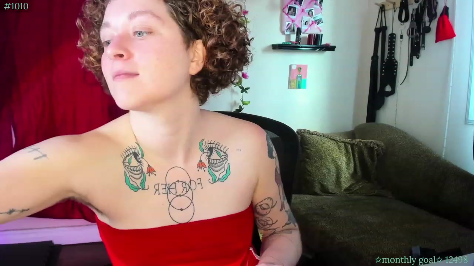 Gallery image thumbnail from PeachyQueen_'s myfreecams stream on, 09/19/2023, 19:14 image 7 of 20