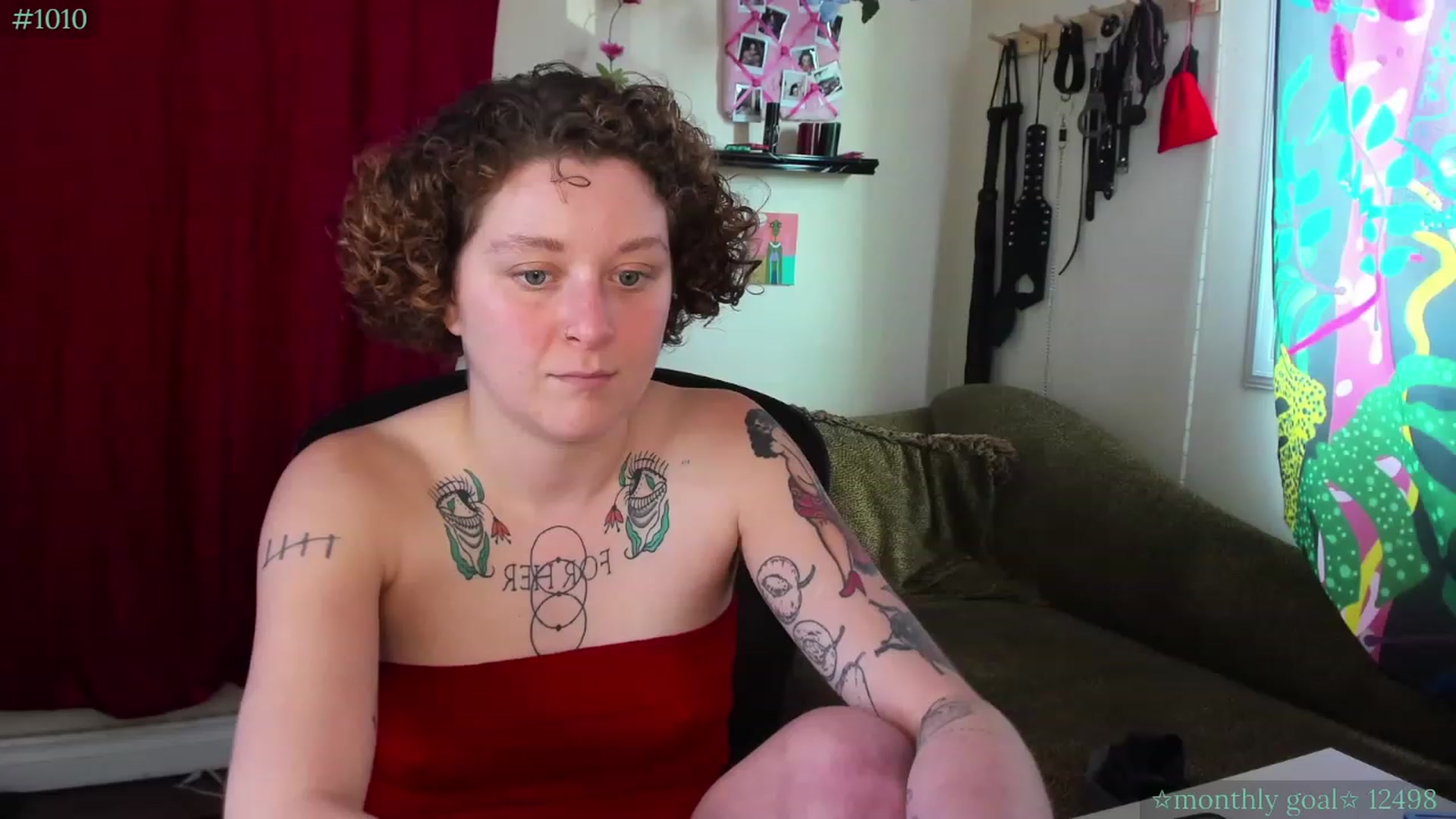 Gallery image thumbnail from PeachyQueen_'s myfreecams stream on, 09/19/2023, 19:14 image 15 of 20