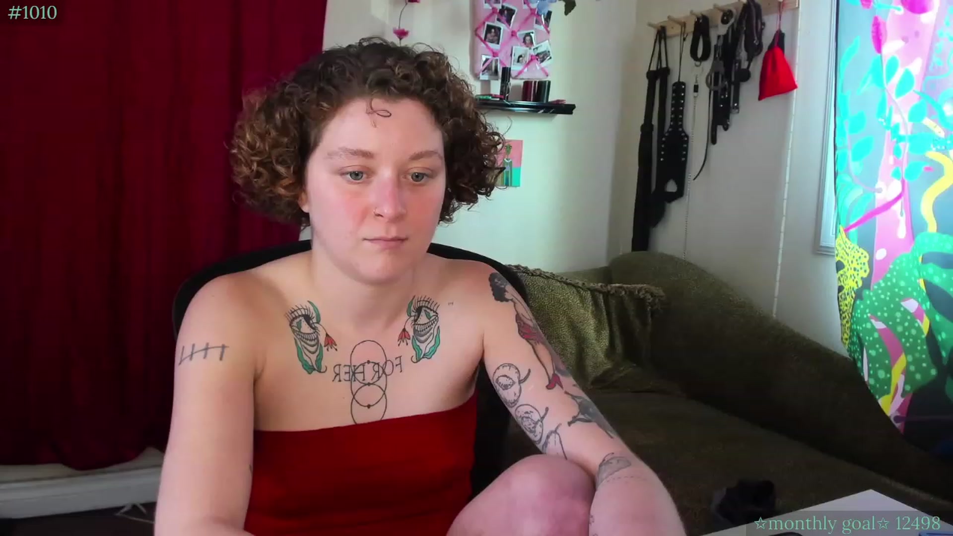 Gallery image thumbnail from PeachyQueen_'s myfreecams stream on, 09/19/2023, 19:14 image 14 of 20