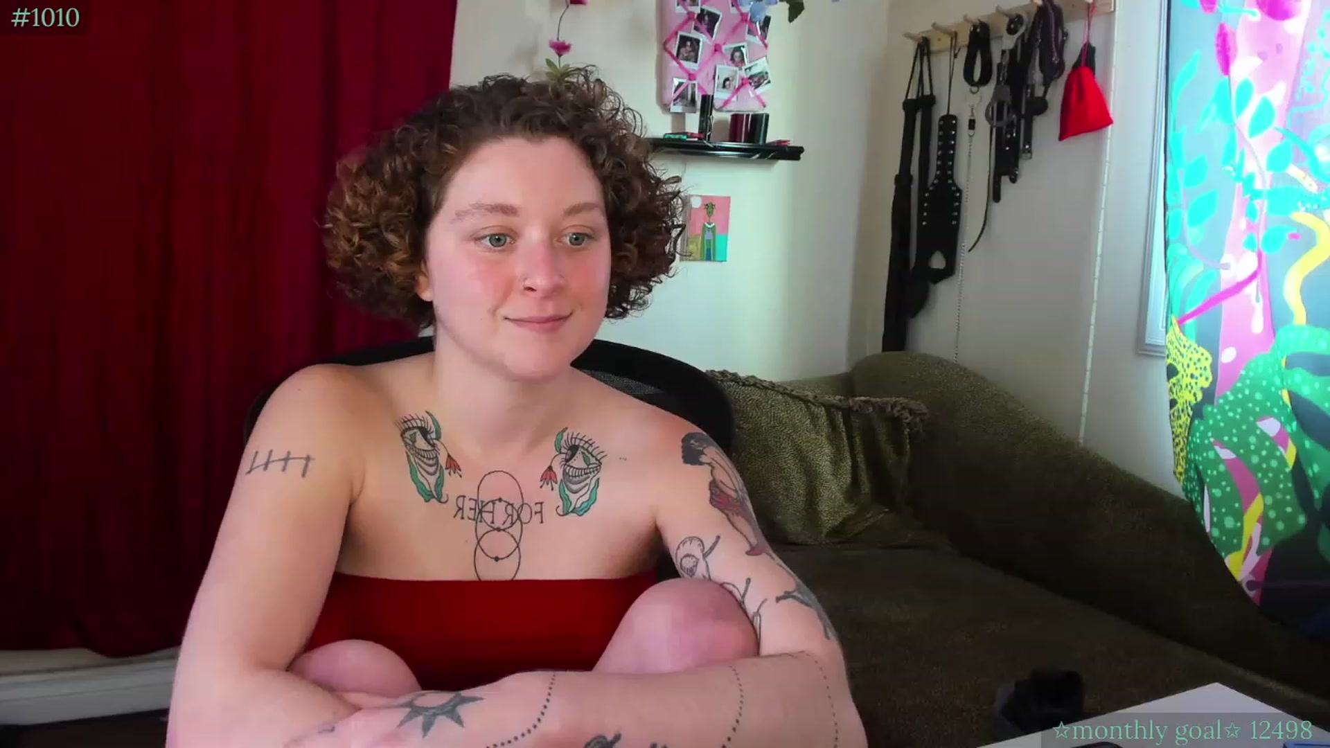 Gallery image thumbnail from PeachyQueen_'s myfreecams stream on, 09/19/2023, 19:14 image 19 of 20
