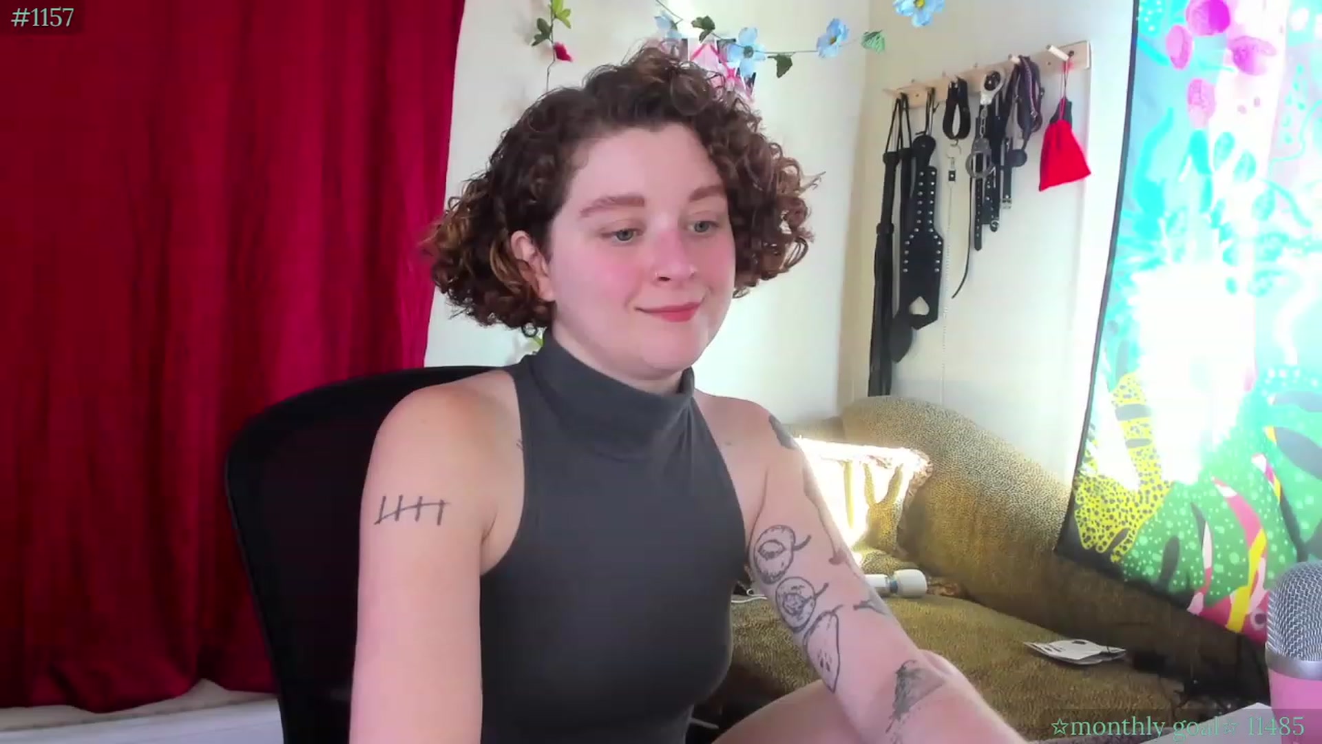 Gallery image thumbnail from PeachyQueen_'s myfreecams stream on, 09/22/2023, 18:01 image 7 of 20