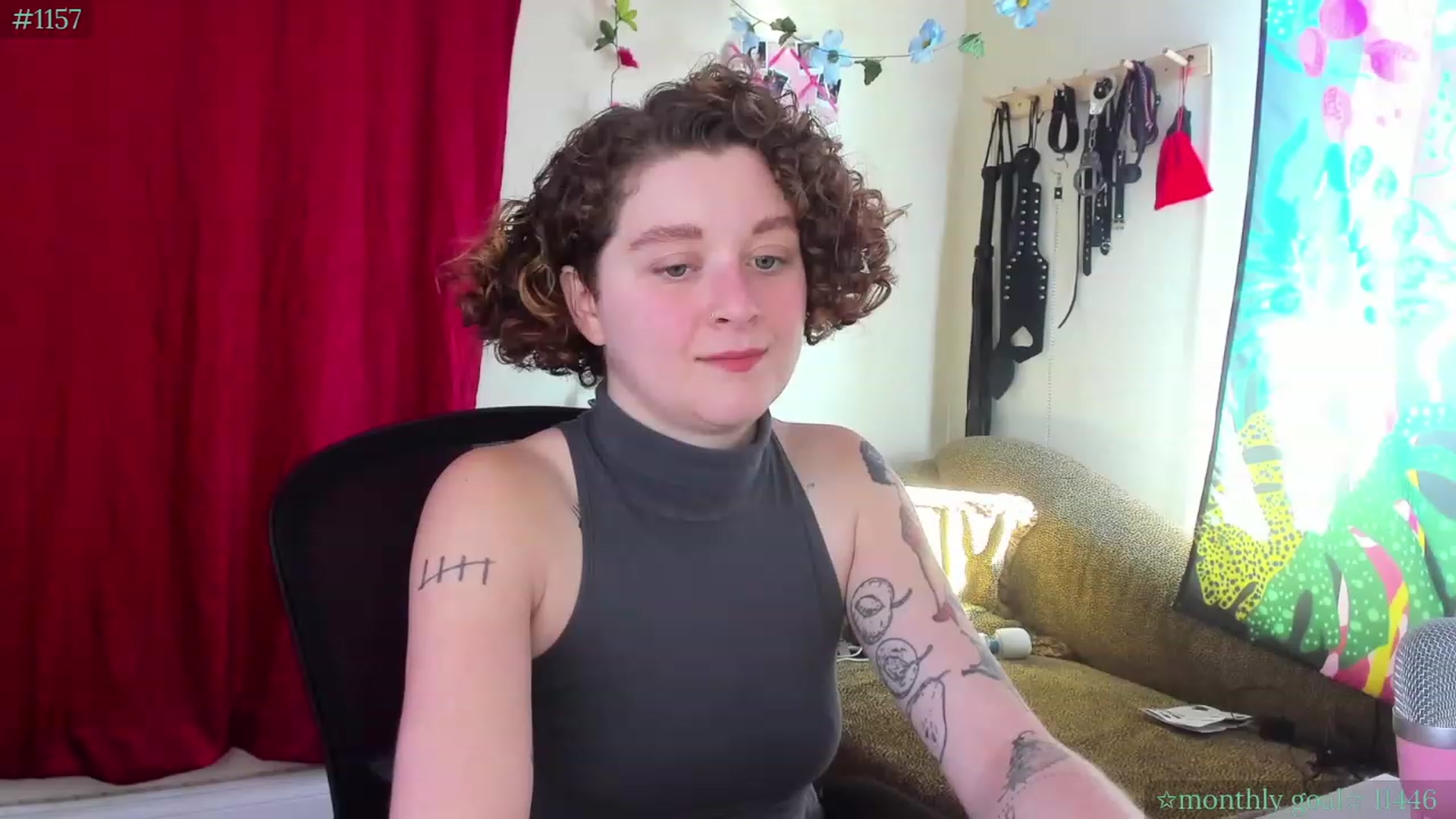 Gallery image thumbnail from PeachyQueen_'s myfreecams stream on, 09/22/2023, 18:01 image 11 of 20