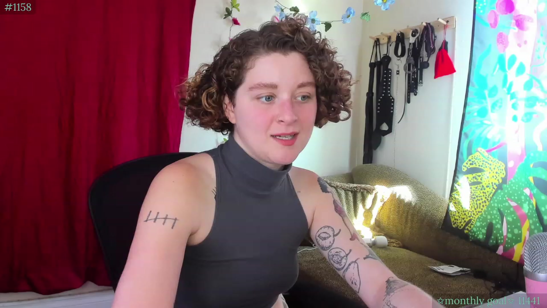 Gallery image thumbnail from PeachyQueen_'s myfreecams stream on, 09/22/2023, 19:24 image 1 of 20