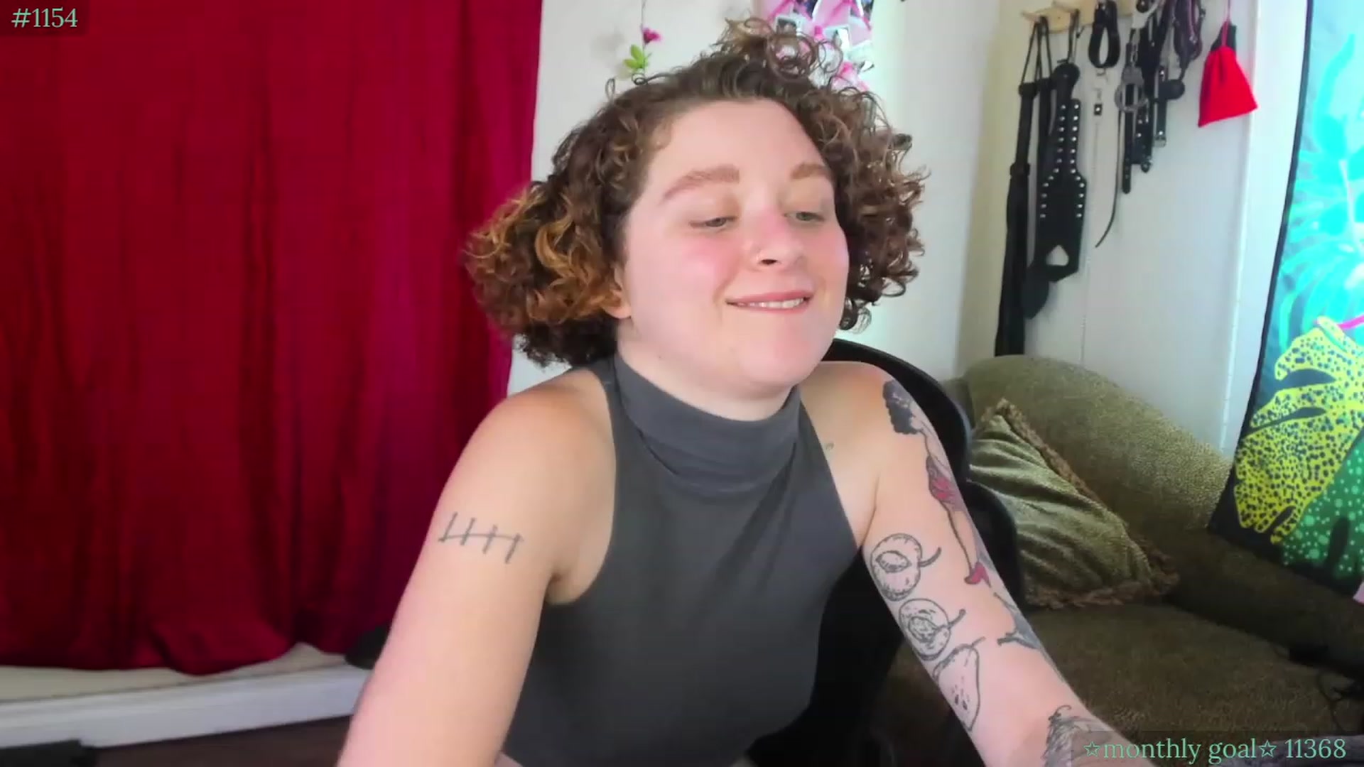 Gallery image thumbnail from PeachyQueen_'s myfreecams stream on, 09/22/2023, 19:24 image 8 of 20