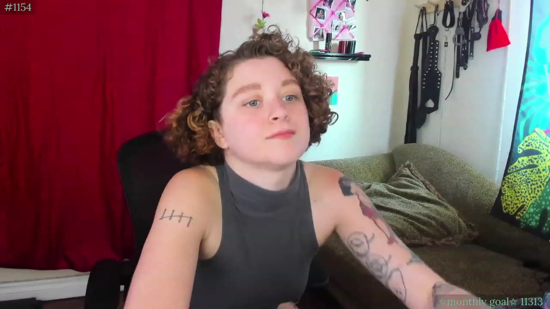 Gallery image thumbnail from PeachyQueen_'s myfreecams stream on, 09/22/2023, 19:24 image 15 of 20