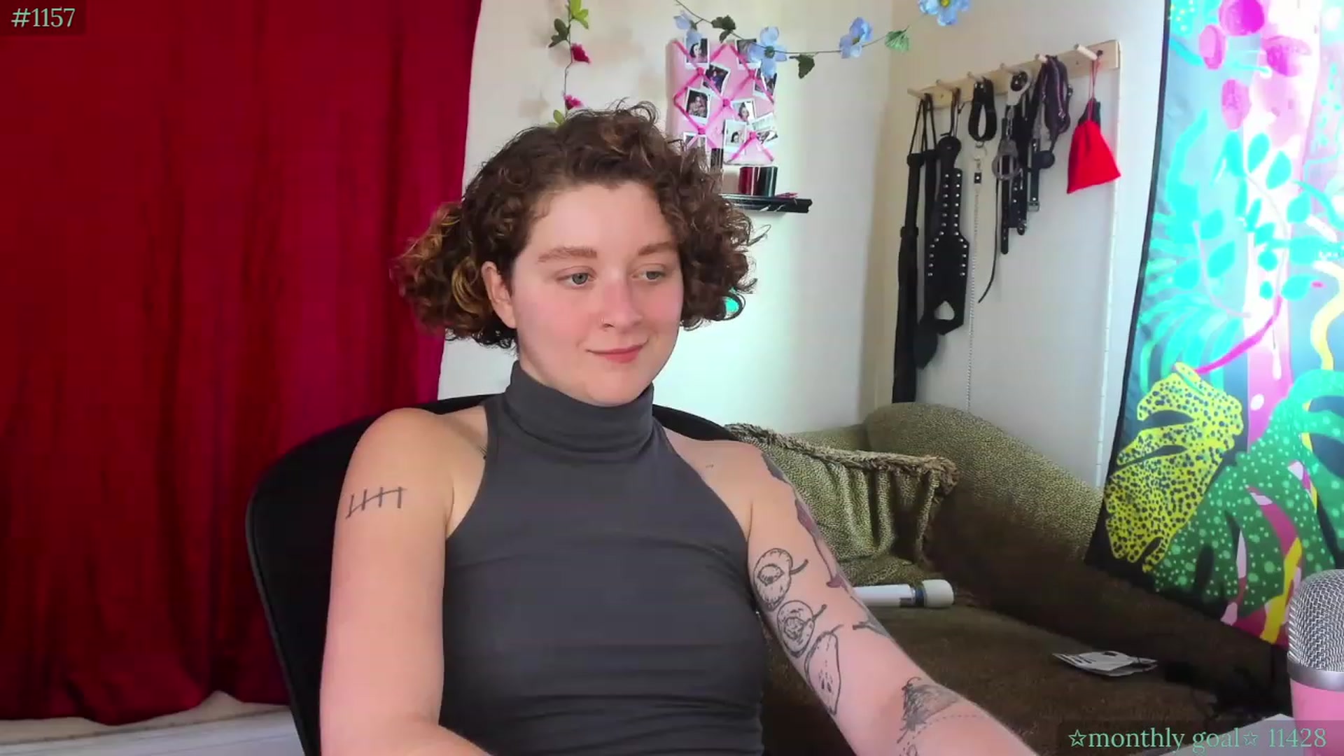 Gallery image thumbnail from PeachyQueen_'s myfreecams stream on, 09/22/2023, 19:24 image 5 of 20