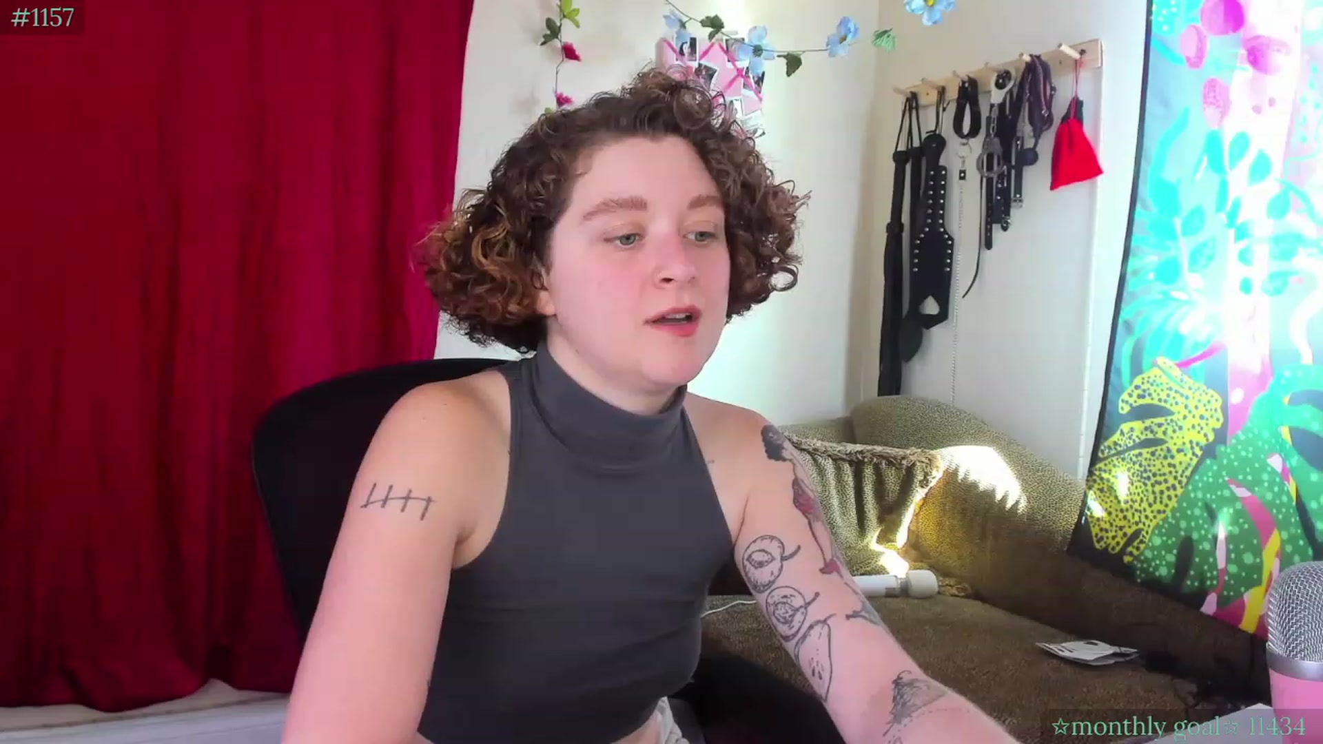 Gallery image thumbnail from PeachyQueen_'s myfreecams stream on, 09/22/2023, 19:24 image 2 of 20