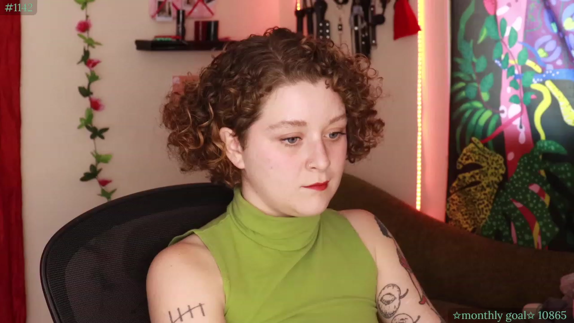 Gallery image thumbnail from PeachyQueen_'s myfreecams stream on, 09/27/2023, 20:54 image 7 of 20