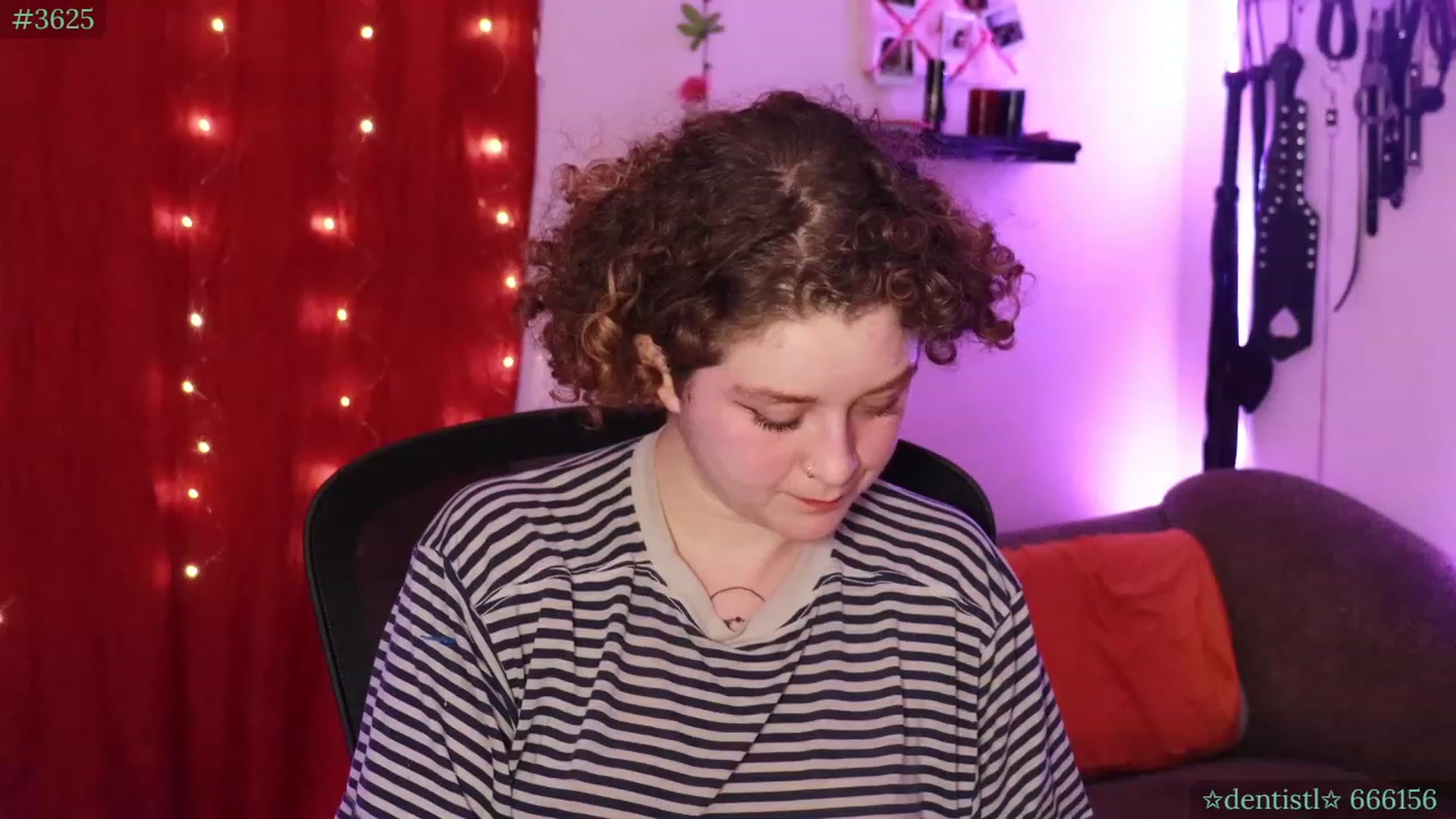 Gallery image thumbnail from PeachyQueen_'s myfreecams stream on, 10/03/2023, 06:31 image 5 of 20