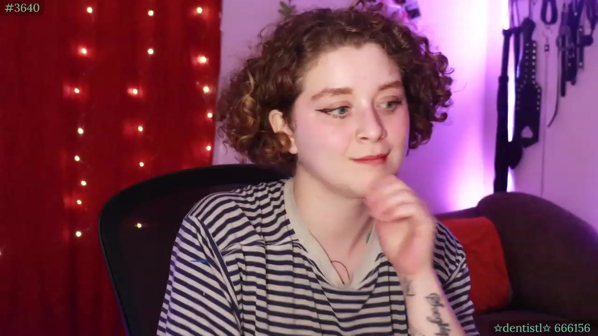 Gallery image thumbnail from PeachyQueen_'s myfreecams stream on, 10/03/2023, 06:31 image 12 of 20