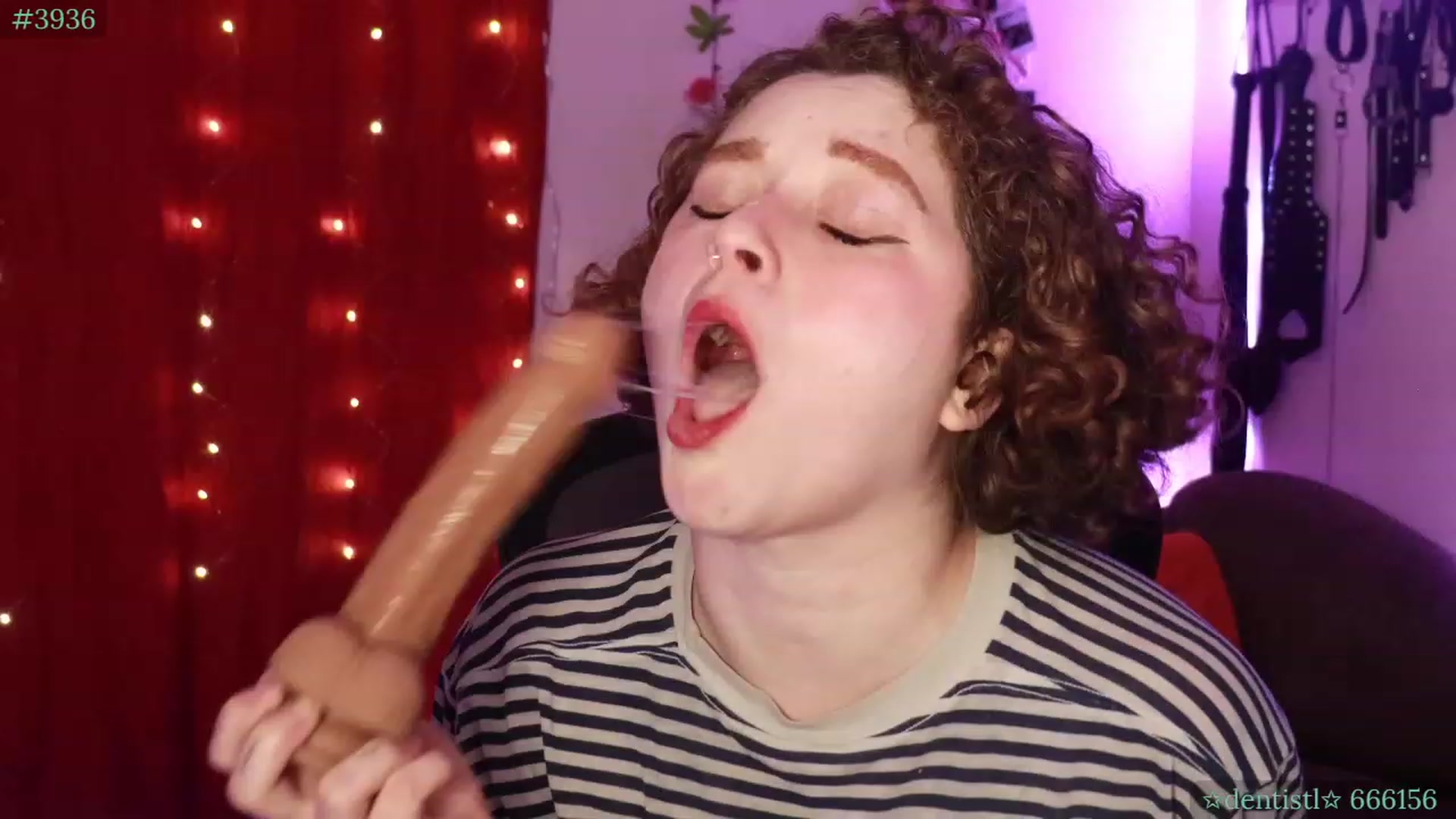 Gallery image thumbnail from PeachyQueen_'s myfreecams stream on, 10/03/2023, 06:31 image 1 of 20