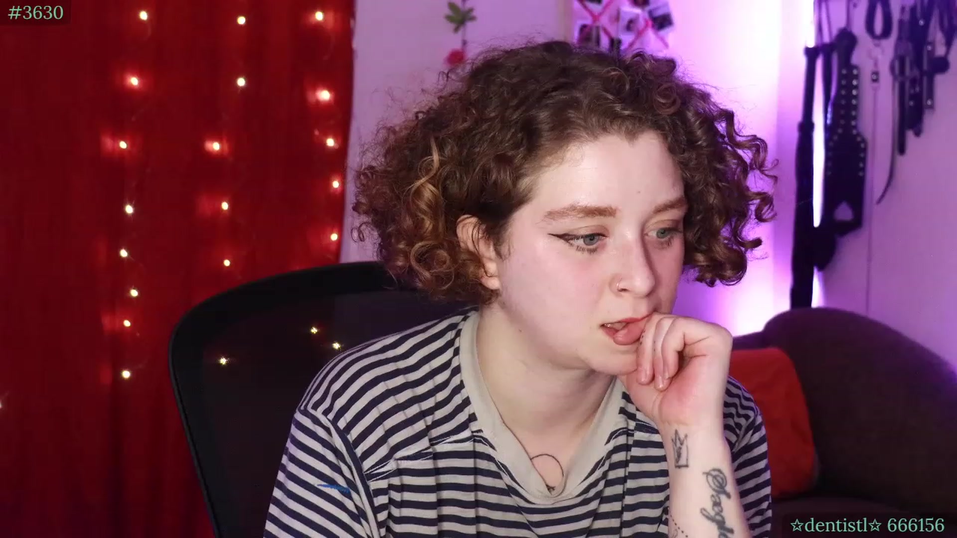 Gallery image thumbnail from PeachyQueen_'s myfreecams stream on, 10/03/2023, 06:31 image 8 of 20