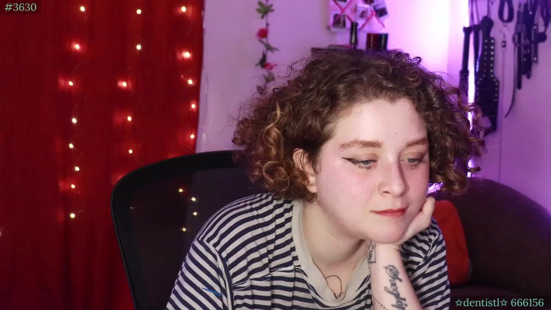 Gallery image thumbnail from PeachyQueen_'s myfreecams stream on, 10/03/2023, 06:31 image 7 of 20