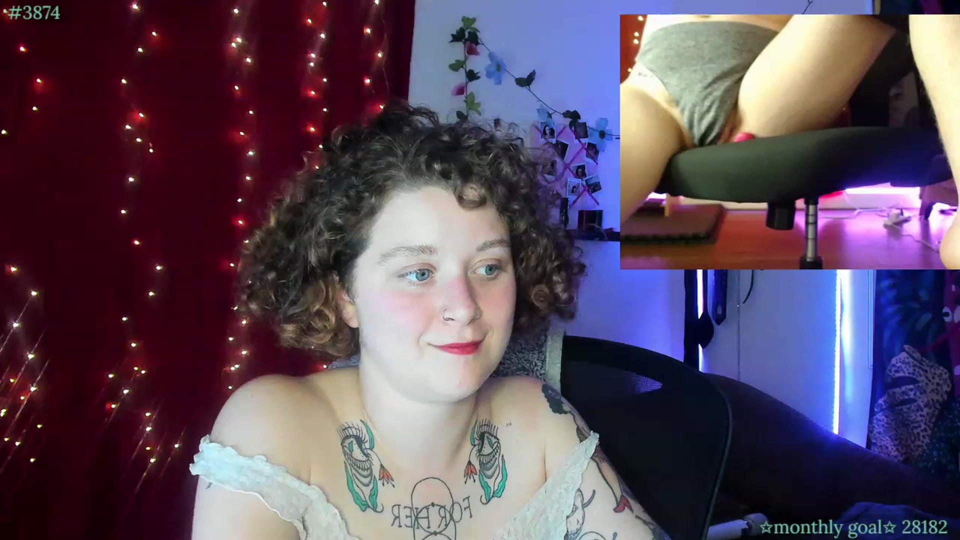 Gallery image thumbnail from PeachyQueen_'s myfreecams stream on, 10/08/2023, 06:58 image 19 of 20