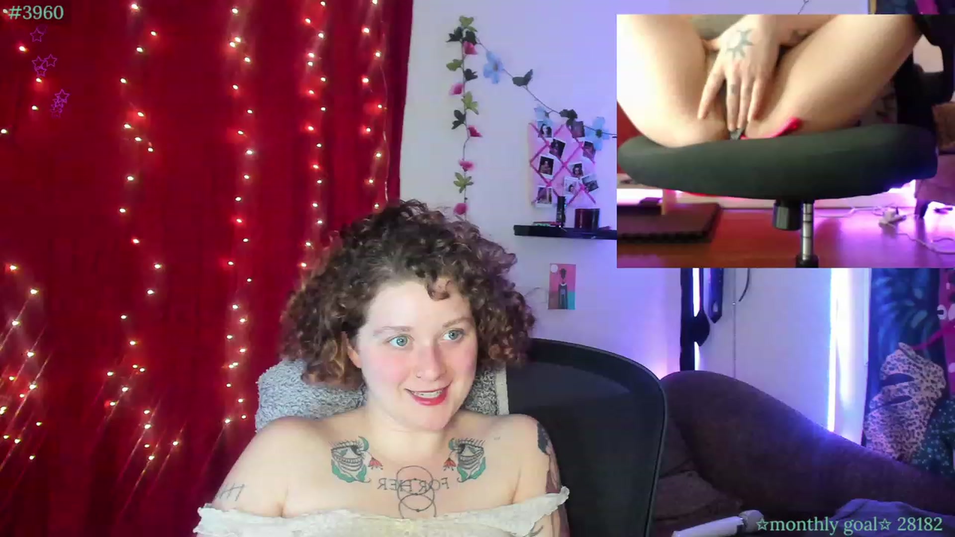 Gallery image thumbnail from PeachyQueen_'s myfreecams stream on, 10/08/2023, 06:58 image 18 of 20