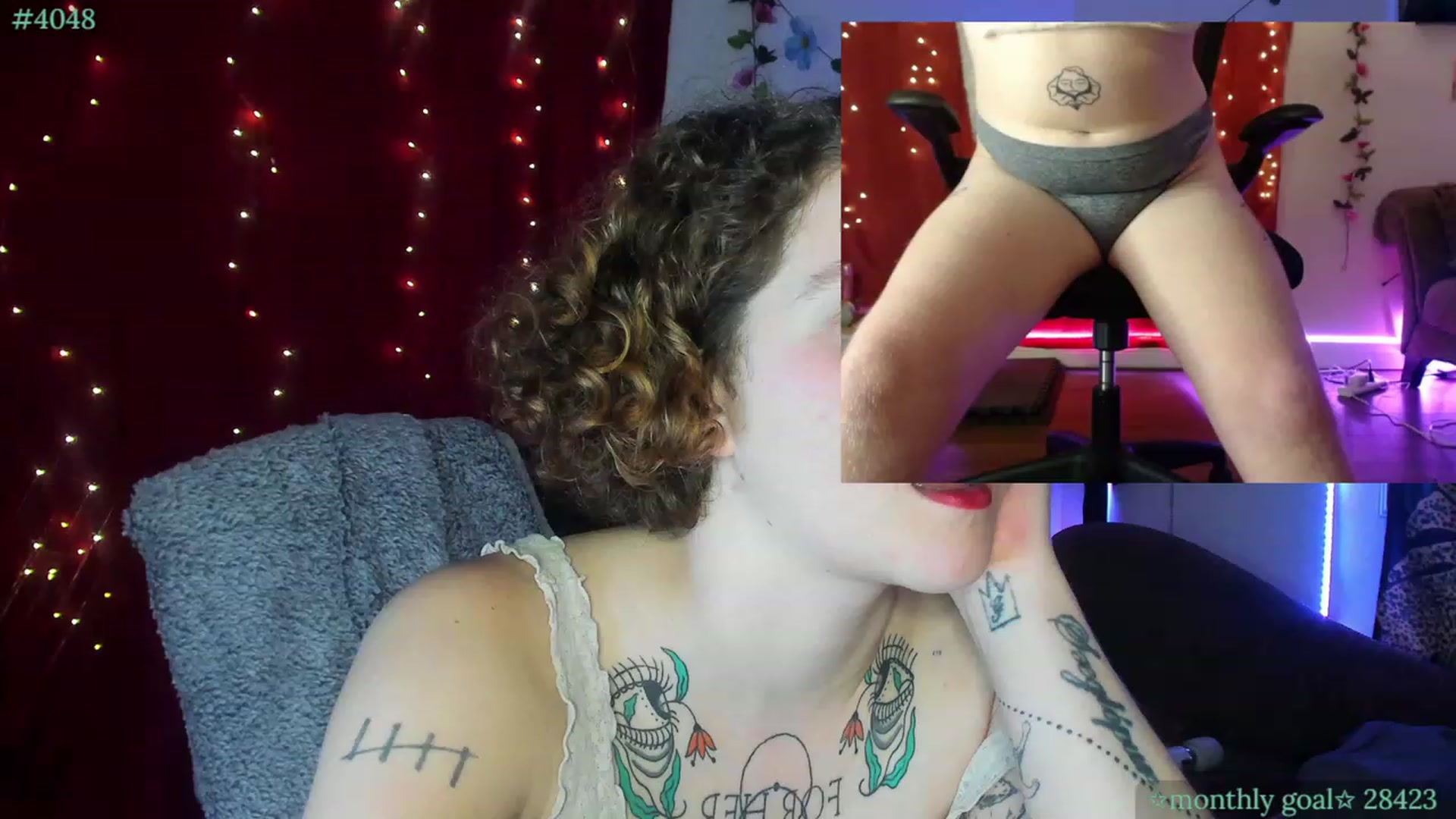 Gallery image thumbnail from PeachyQueen_'s myfreecams stream on, 10/08/2023, 06:58 image 2 of 20