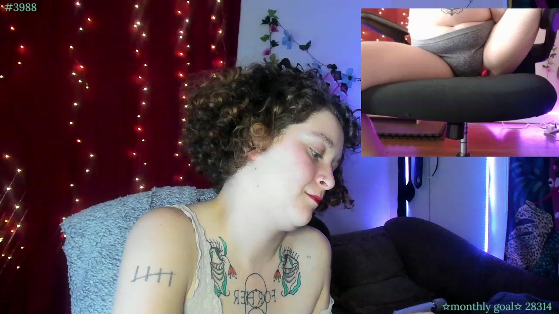 Gallery image thumbnail from PeachyQueen_'s myfreecams stream on, 10/08/2023, 06:58 image 15 of 20