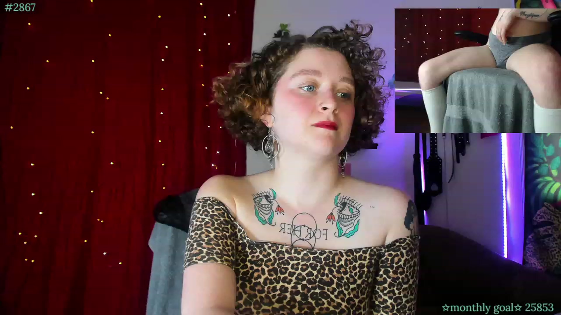 Gallery image thumbnail from PeachyQueen_'s myfreecams stream on, 10/12/2023, 21:00 image 5 of 20