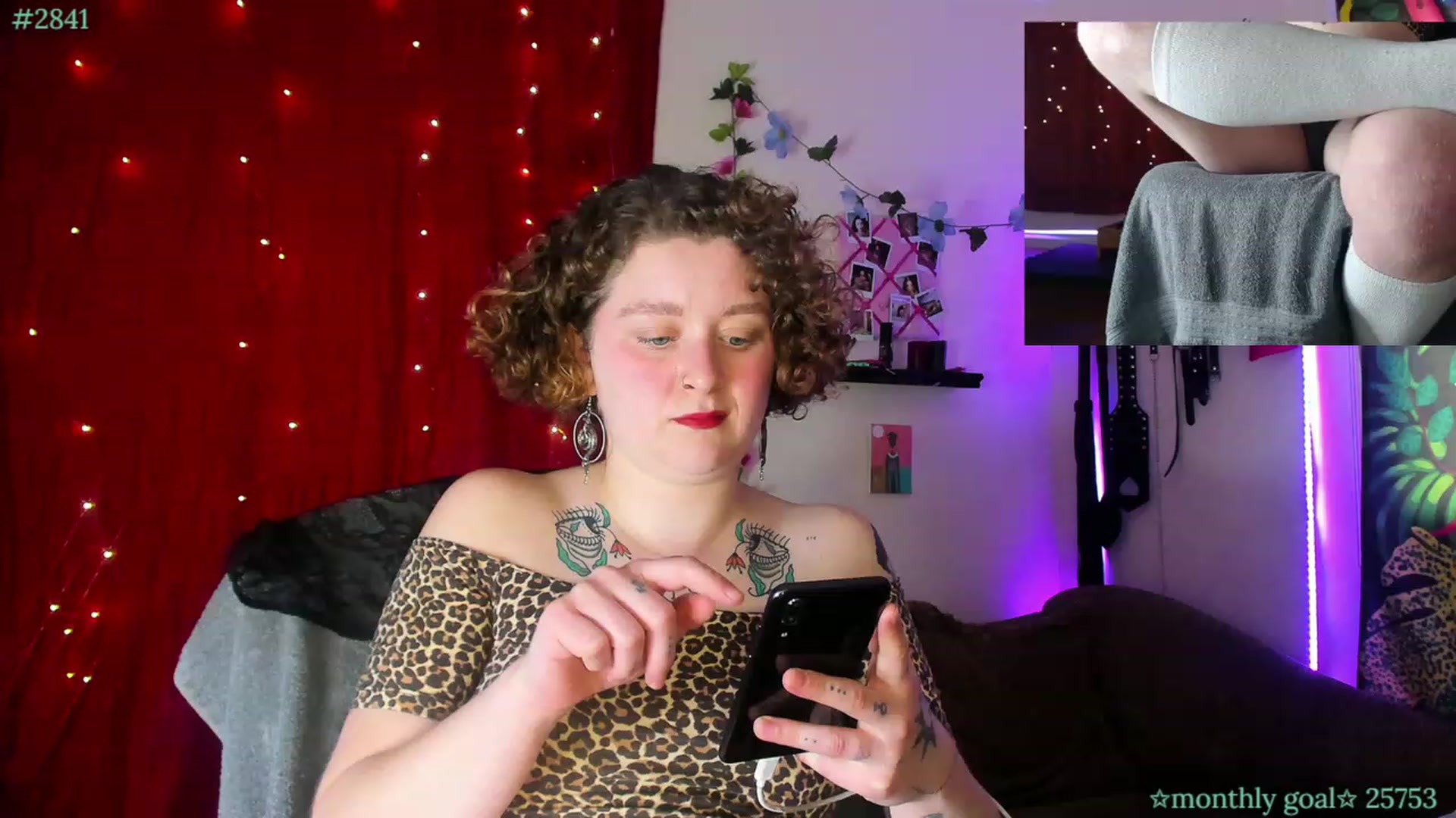 Gallery image thumbnail from PeachyQueen_'s myfreecams stream on, 10/12/2023, 21:00 image 7 of 20