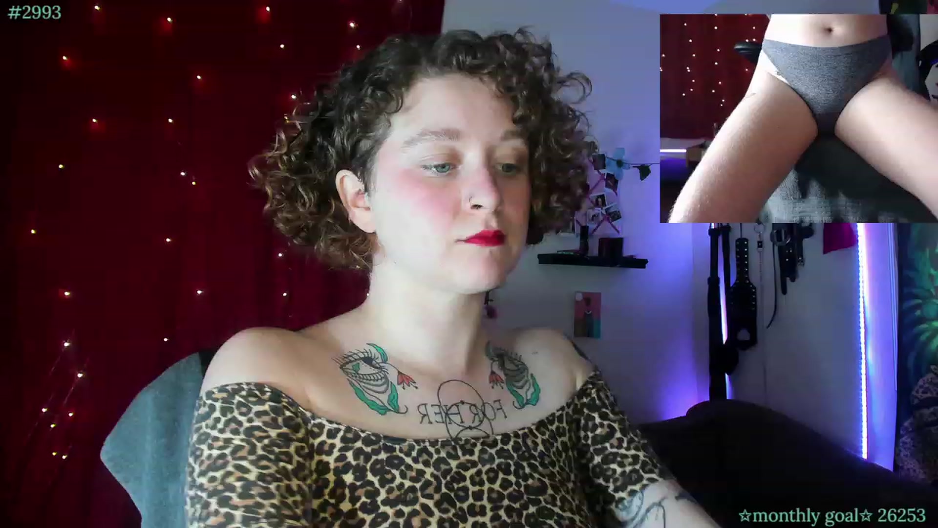 Gallery image thumbnail from PeachyQueen_'s myfreecams stream on, 10/12/2023, 21:00 image 1 of 20