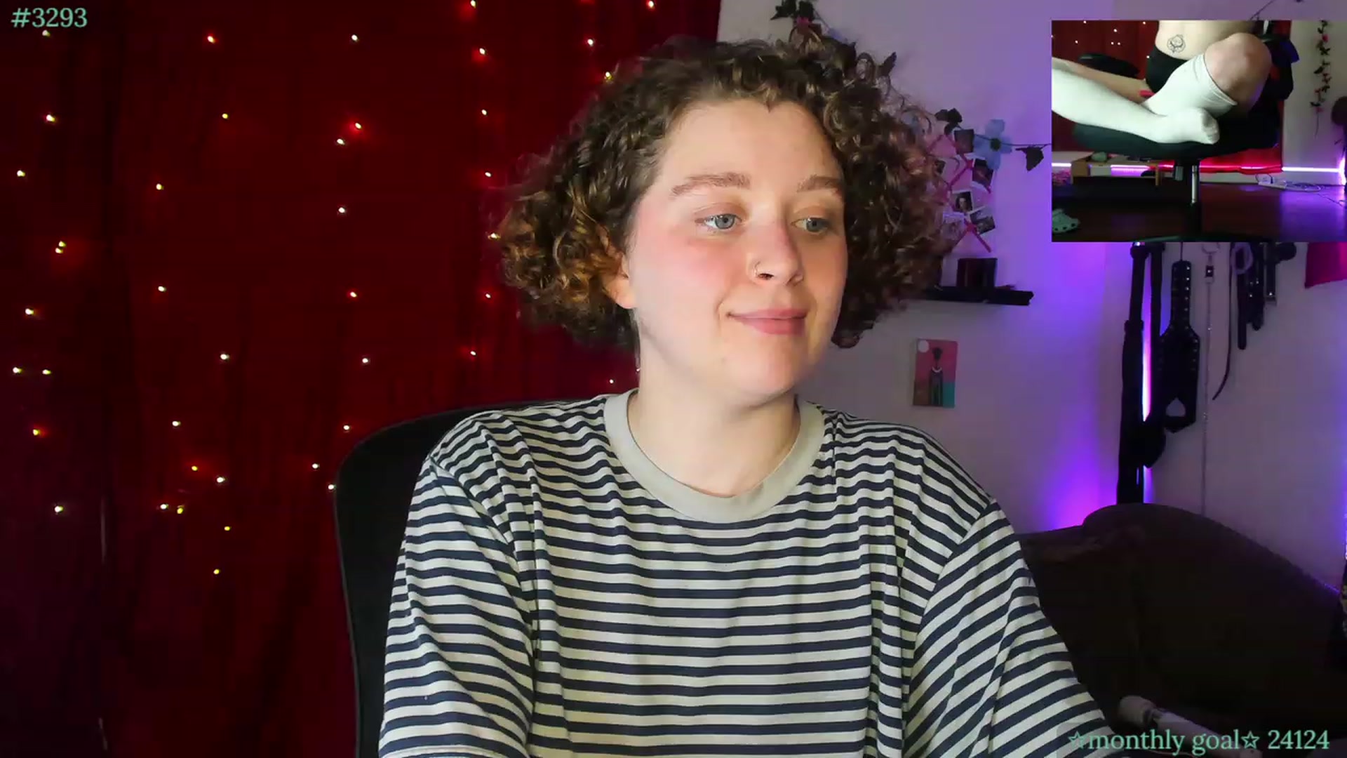 Gallery image thumbnail from PeachyQueen_'s myfreecams stream on, 10/17/2023, 19:12 image 3 of 20