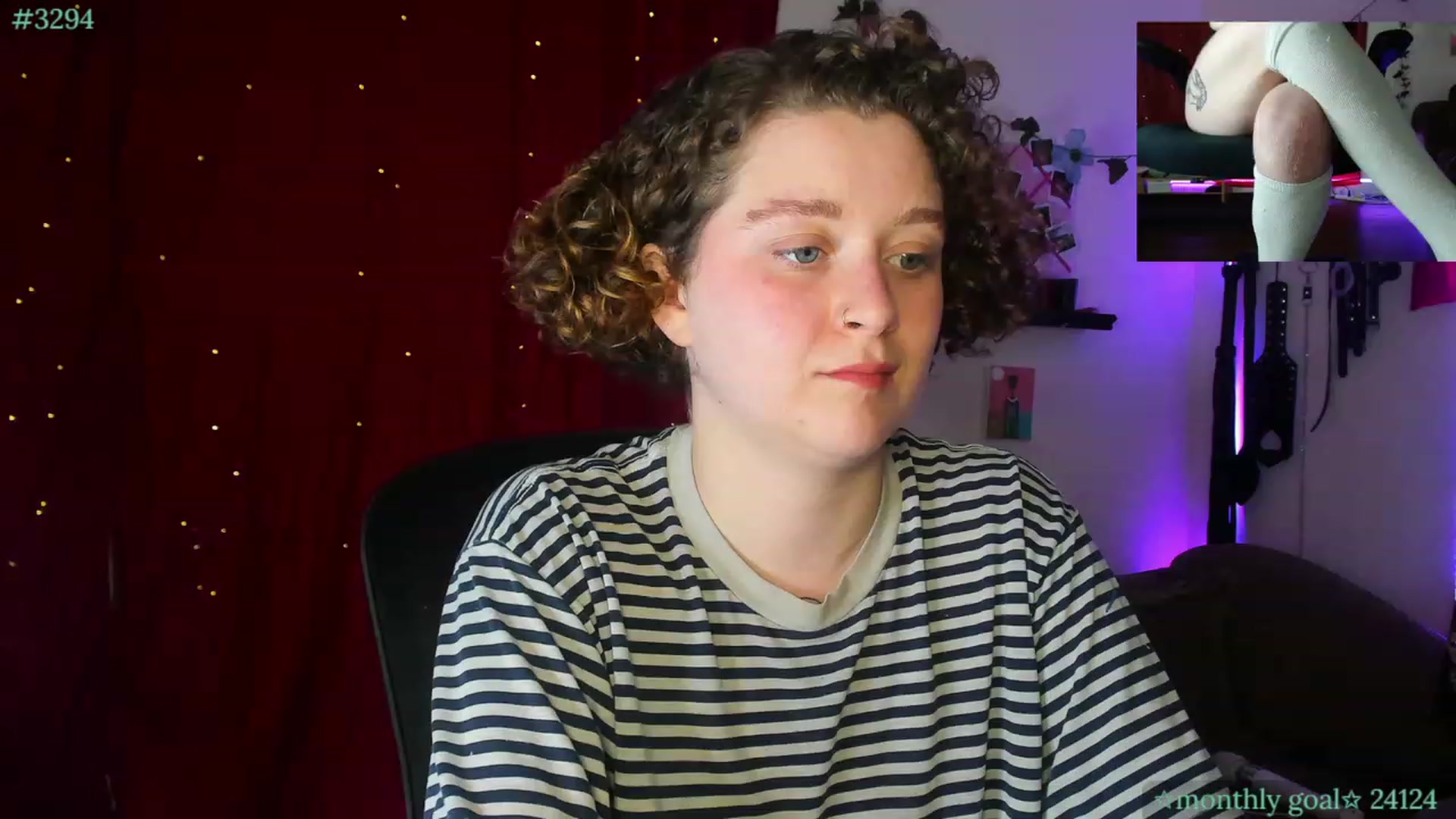 Gallery image thumbnail from PeachyQueen_'s myfreecams stream on, 10/17/2023, 19:12 image 12 of 20