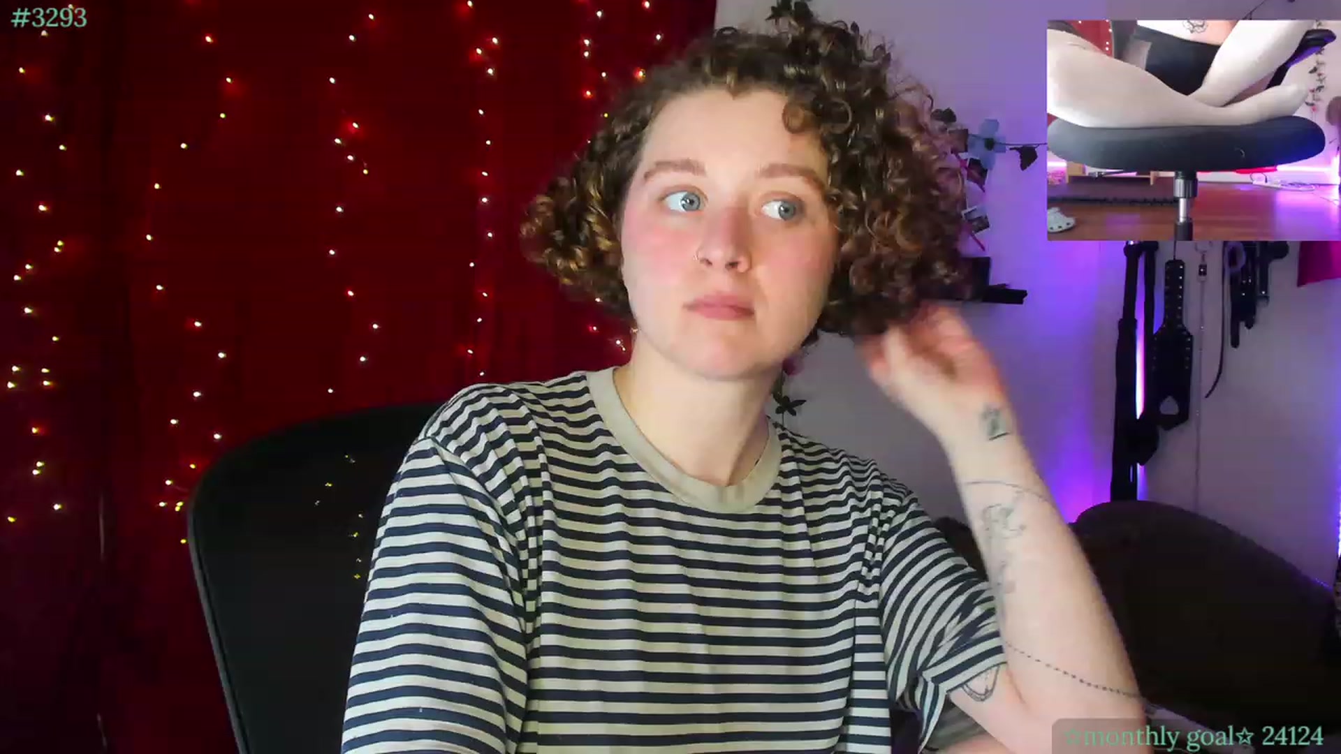 Gallery image thumbnail from PeachyQueen_'s myfreecams stream on, 10/17/2023, 19:12 image 1 of 20