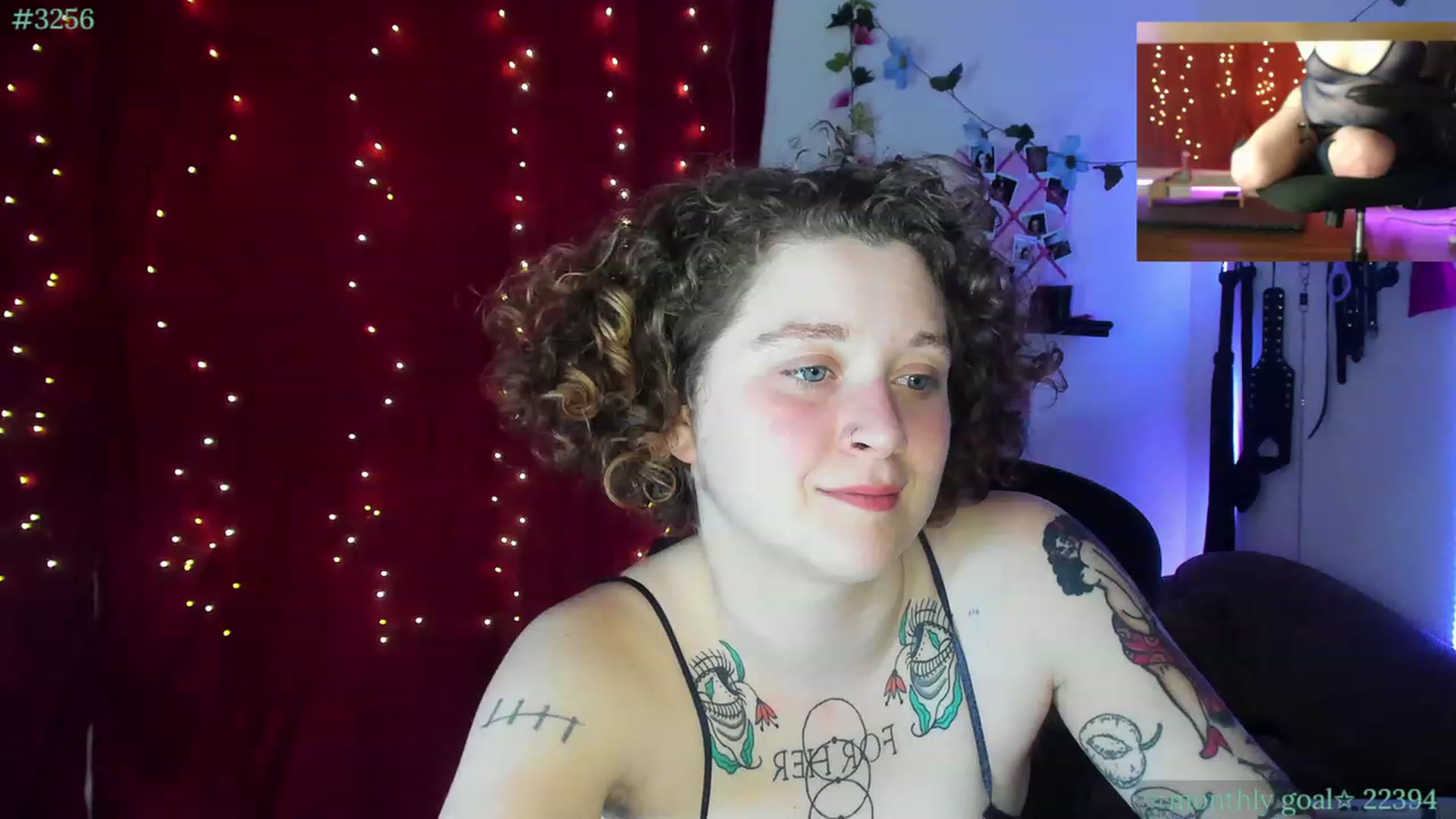 Gallery image thumbnail from PeachyQueen_'s myfreecams stream on, 10/23/2023, 04:32 image 6 of 20