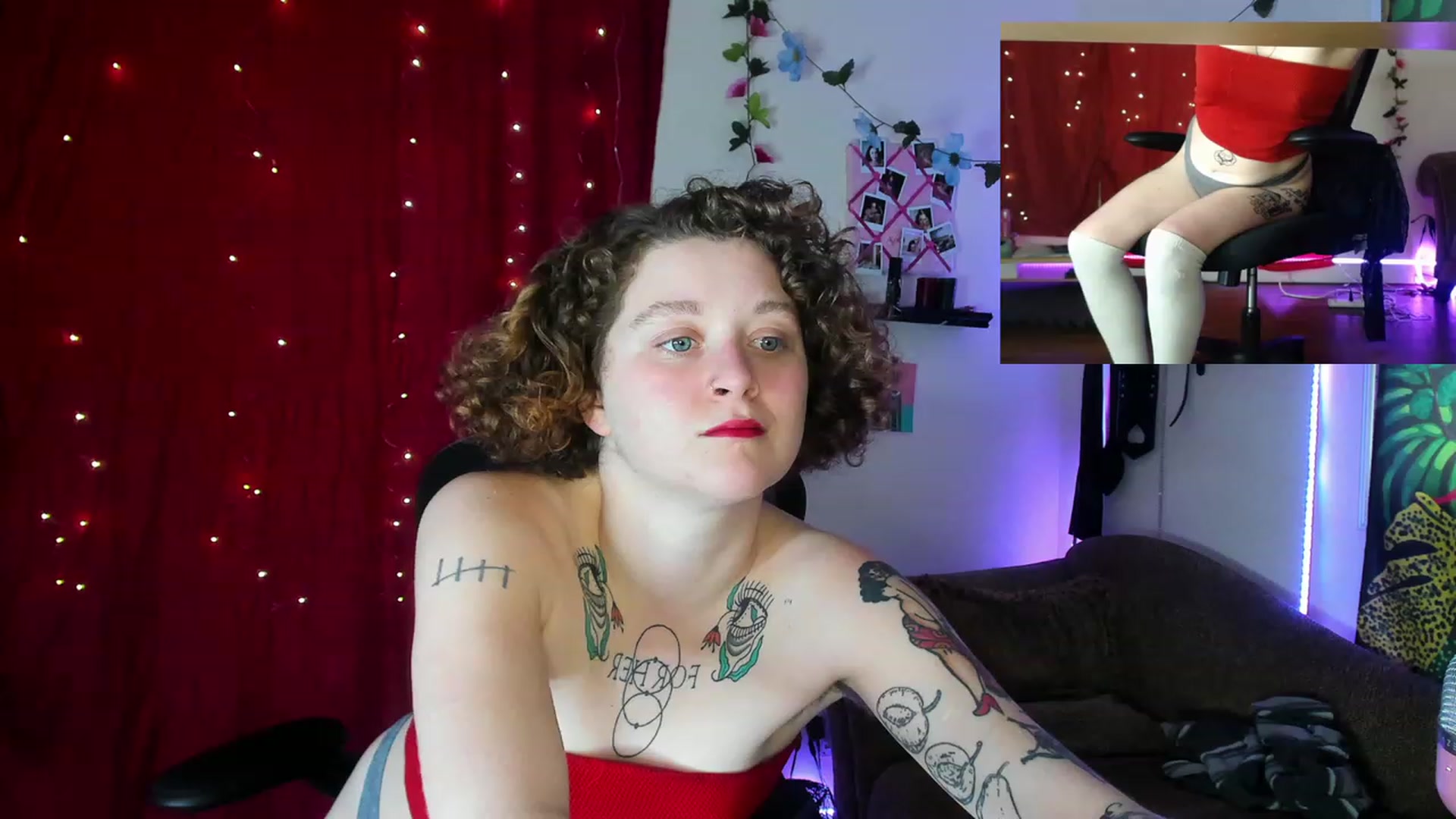 Gallery image thumbnail from PeachyQueen_'s myfreecams stream on, 10/24/2023, 20:42 image 20 of 20