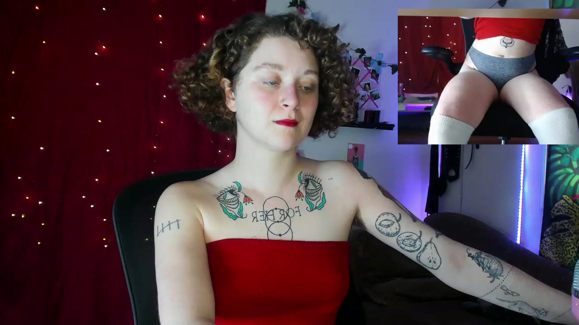 Gallery image thumbnail from PeachyQueen_'s myfreecams stream on, 10/24/2023, 20:42 image 7 of 20