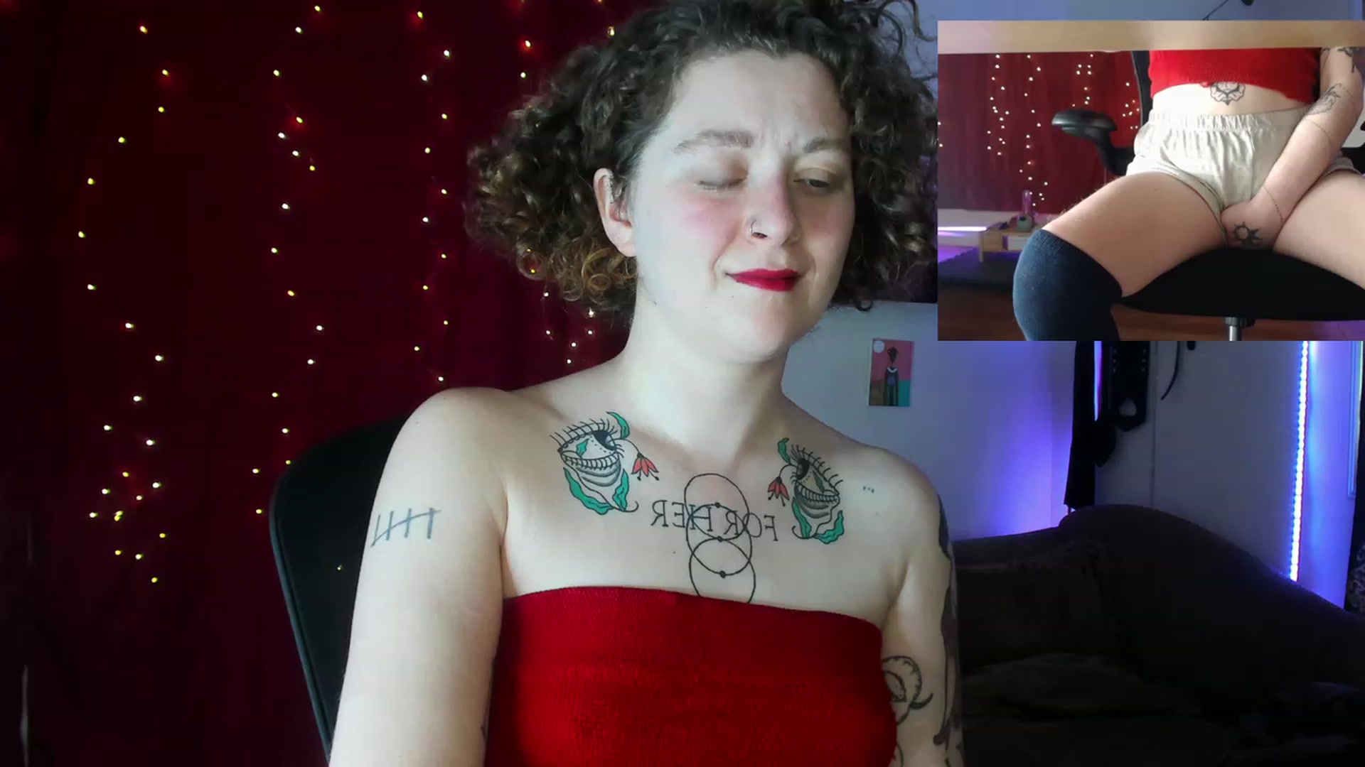 Gallery image thumbnail from PeachyQueen_'s myfreecams stream on, 10/25/2023, 19:35 image 3 of 20