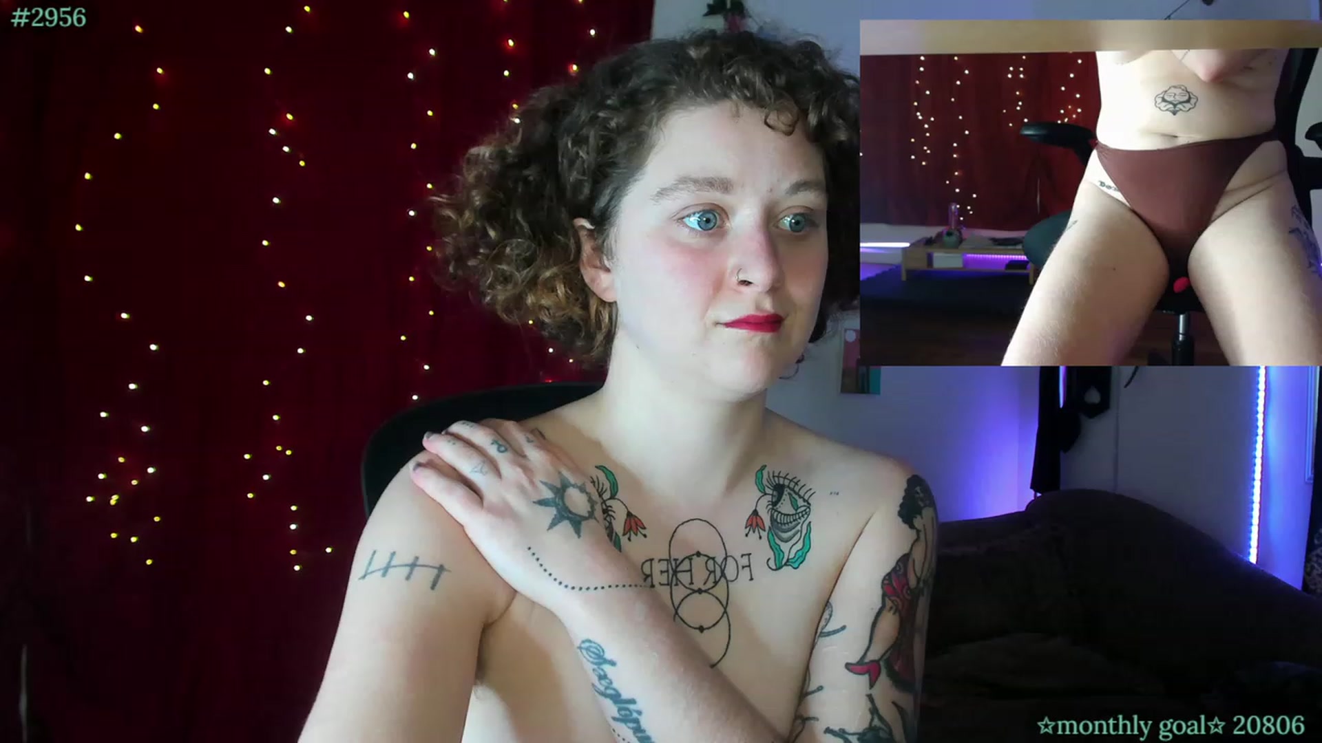 Gallery image thumbnail from PeachyQueen_'s myfreecams stream on, 10/25/2023, 19:35 image 15 of 20