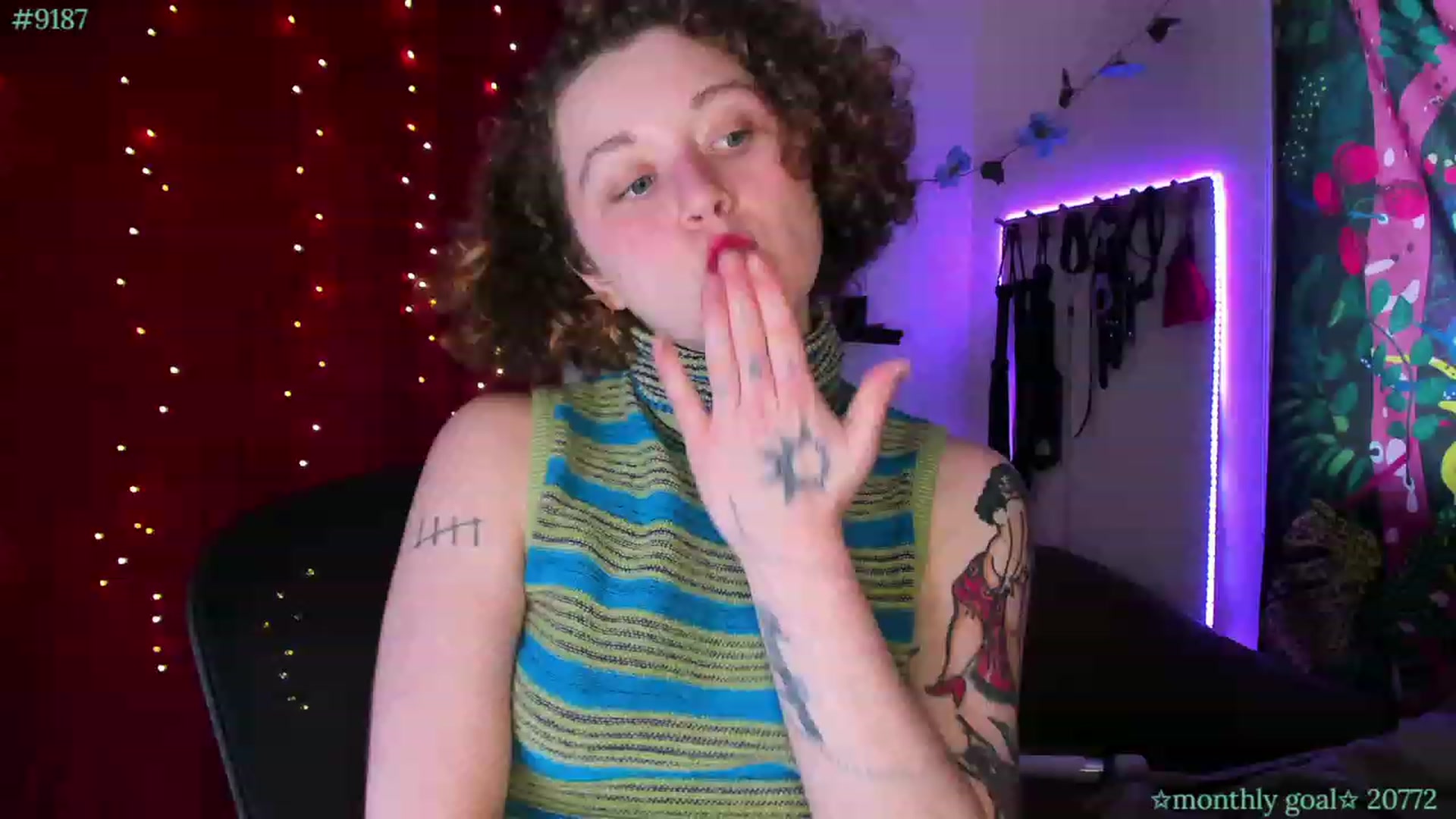 Gallery image thumbnail from PeachyQueen_'s myfreecams stream on, 11/08/2023, 21:49 image 5 of 20