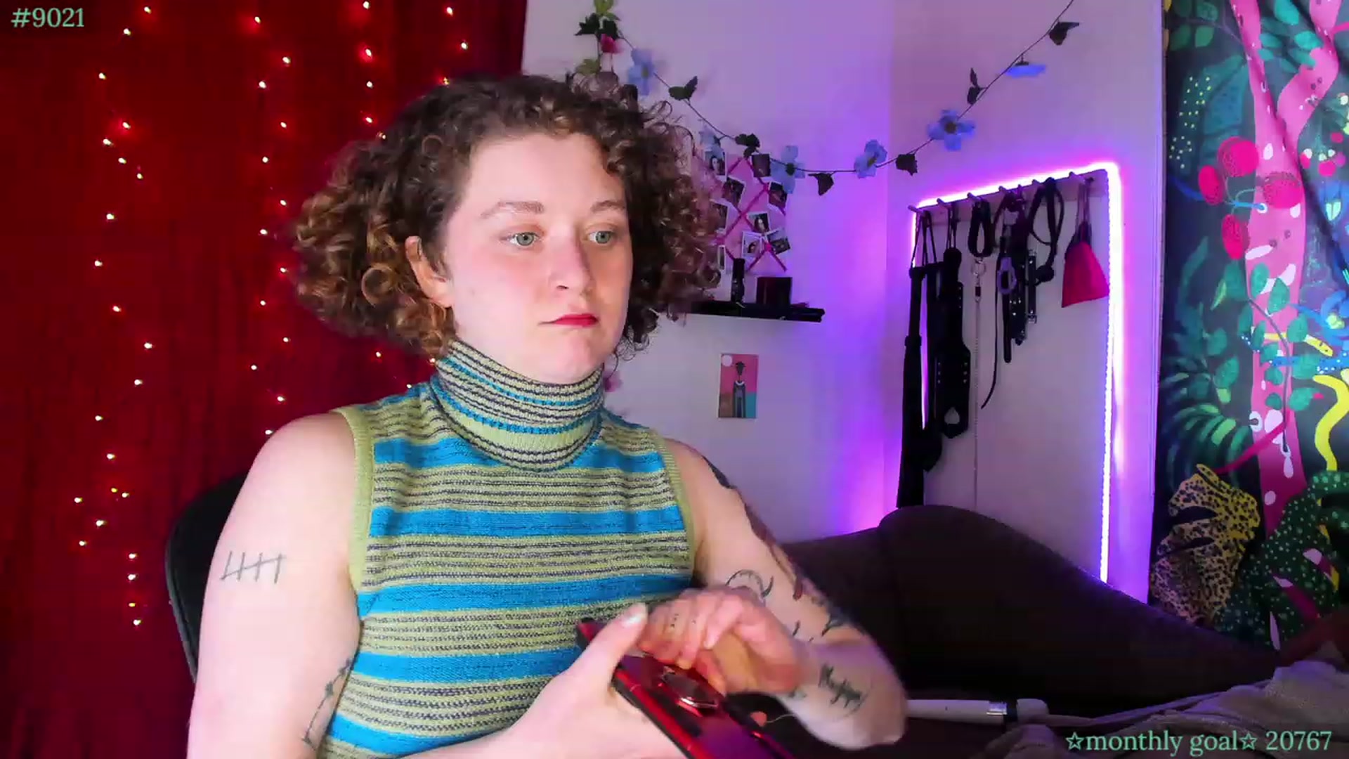 Gallery image thumbnail from PeachyQueen_'s myfreecams stream on, 11/08/2023, 21:49 image 18 of 20
