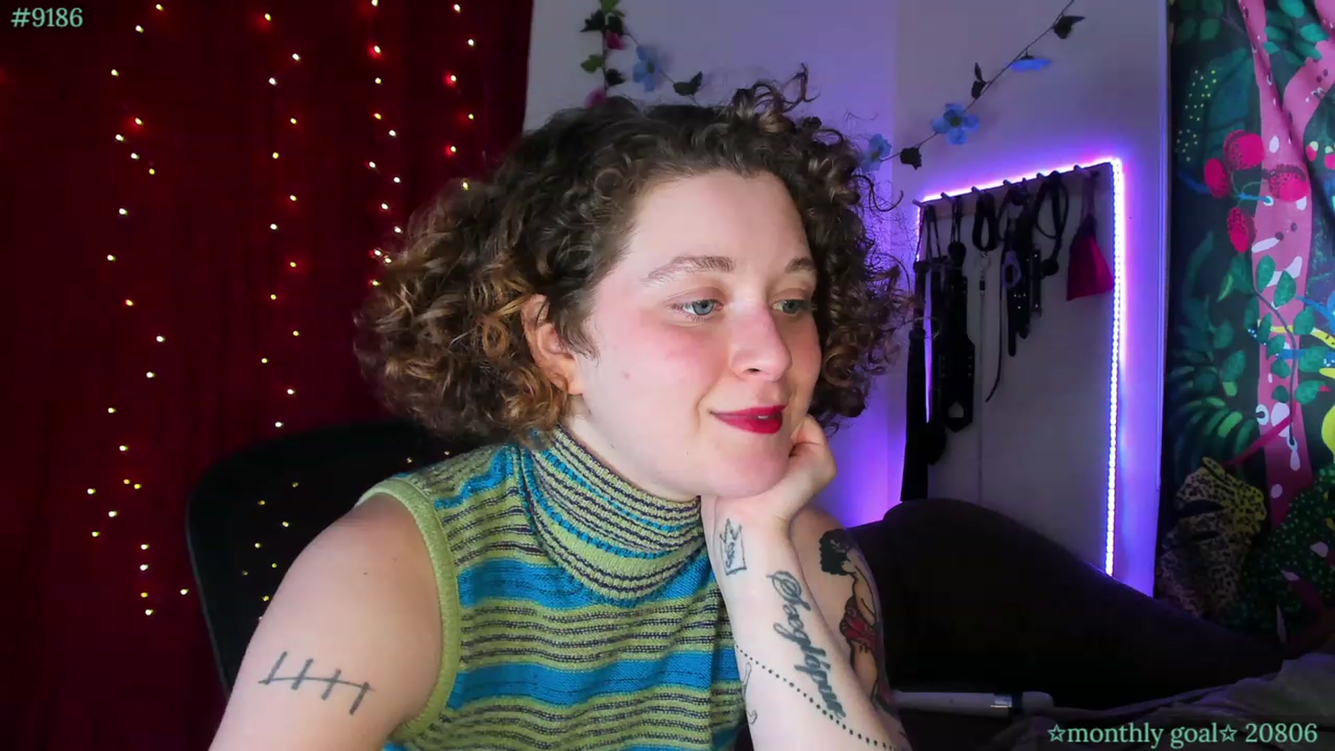 Gallery image thumbnail from PeachyQueen_'s myfreecams stream on, 11/08/2023, 21:49 image 2 of 20