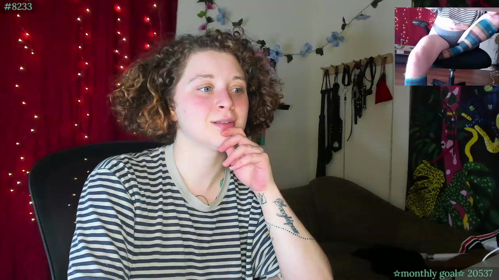 Gallery image thumbnail from PeachyQueen_'s myfreecams stream on, 11/09/2023, 06:49 image 11 of 20