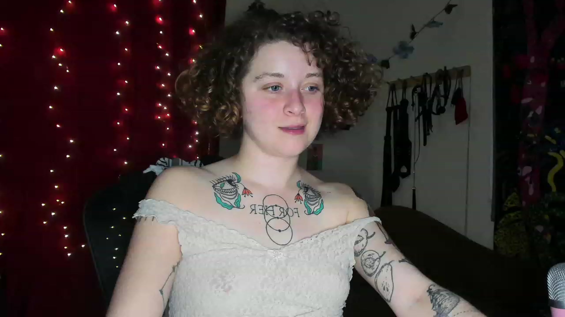 Gallery image thumbnail from PeachyQueen_'s myfreecams stream on, 11/13/2023, 06:37 image 15 of 20