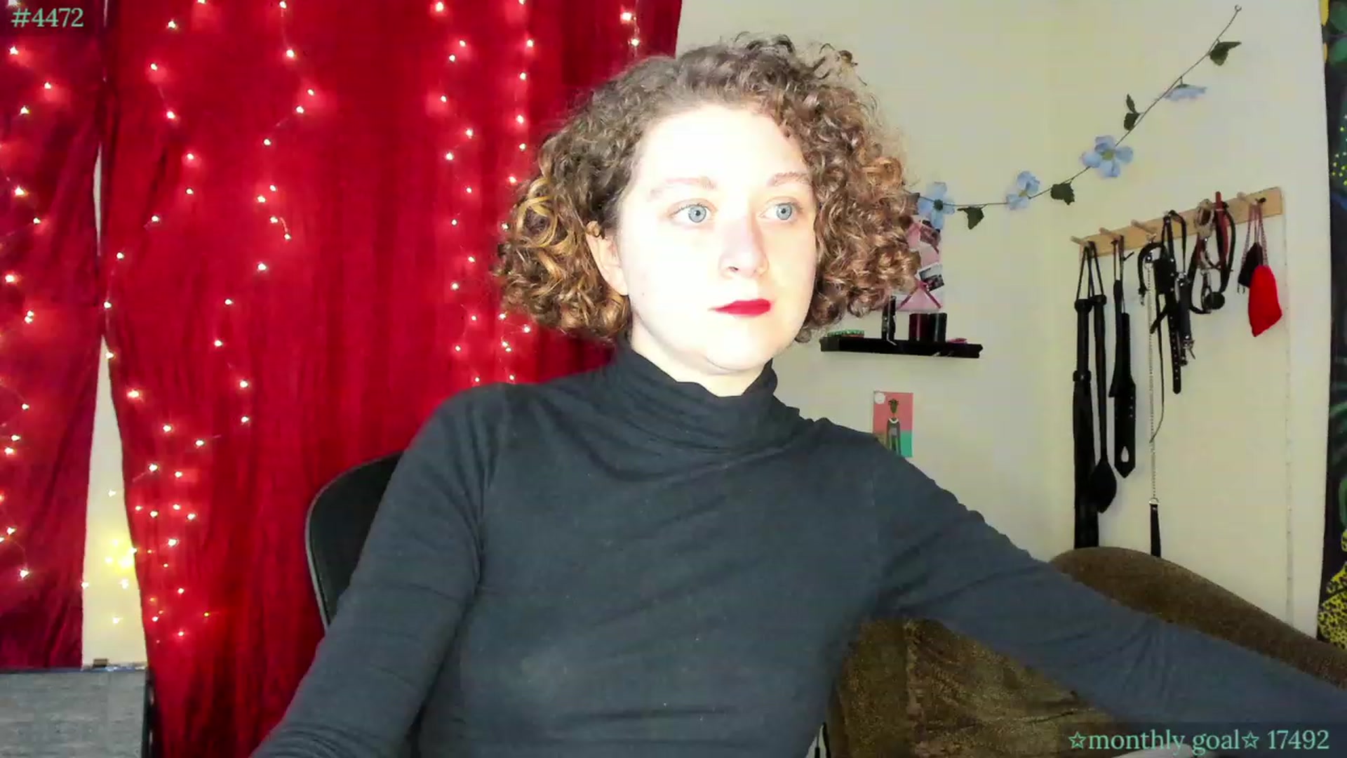 Gallery image thumbnail from PeachyQueen_'s myfreecams stream on, 11/22/2023, 20:09 image 4 of 20