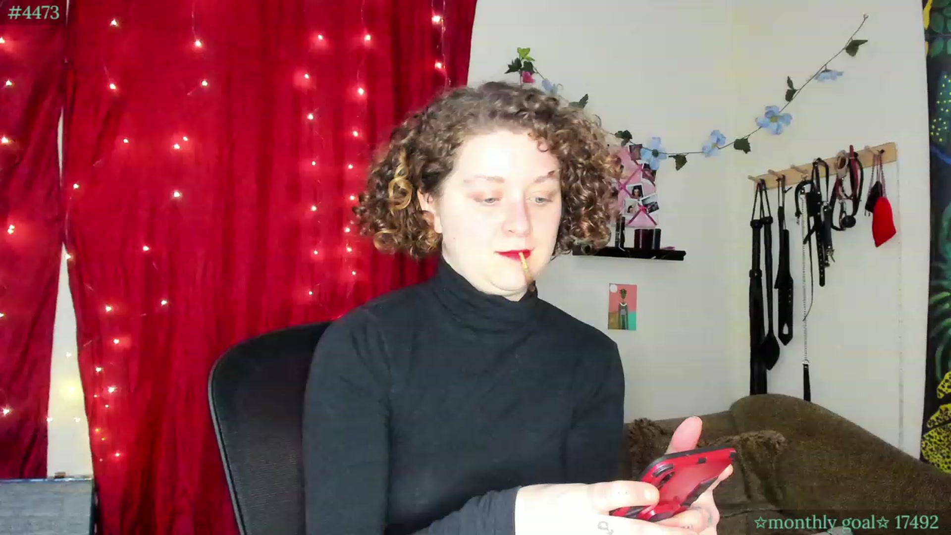 Gallery image thumbnail from PeachyQueen_'s myfreecams stream on, 11/22/2023, 20:09 image 13 of 20