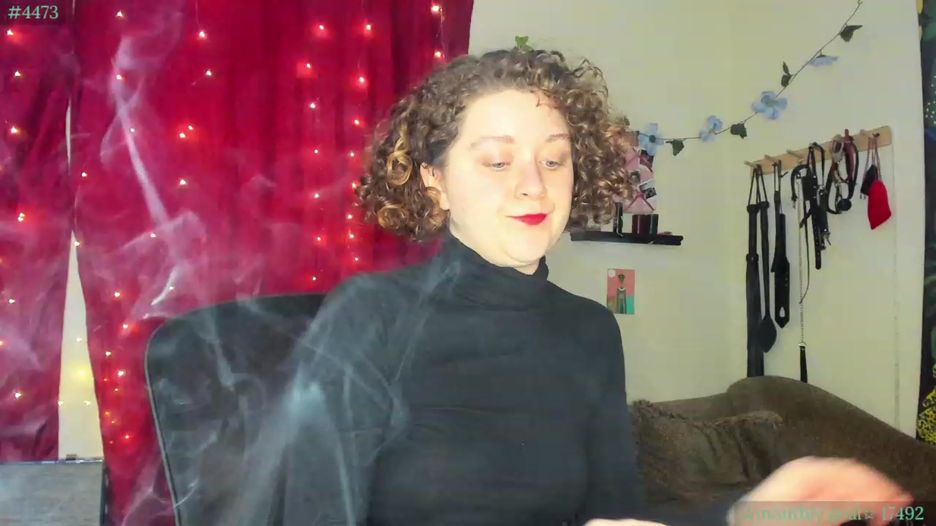 Gallery image thumbnail from PeachyQueen_'s myfreecams stream on, 11/22/2023, 20:09 image 17 of 20