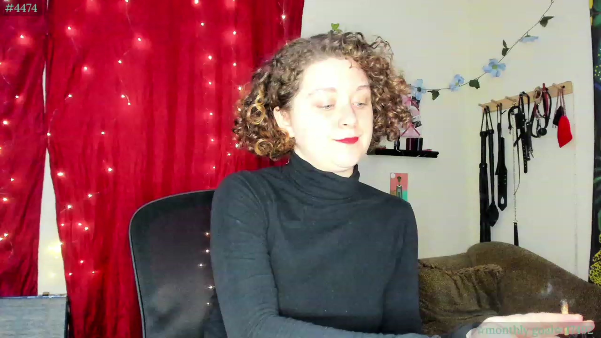 Gallery image thumbnail from PeachyQueen_'s myfreecams stream on, 11/22/2023, 20:09 image 19 of 20