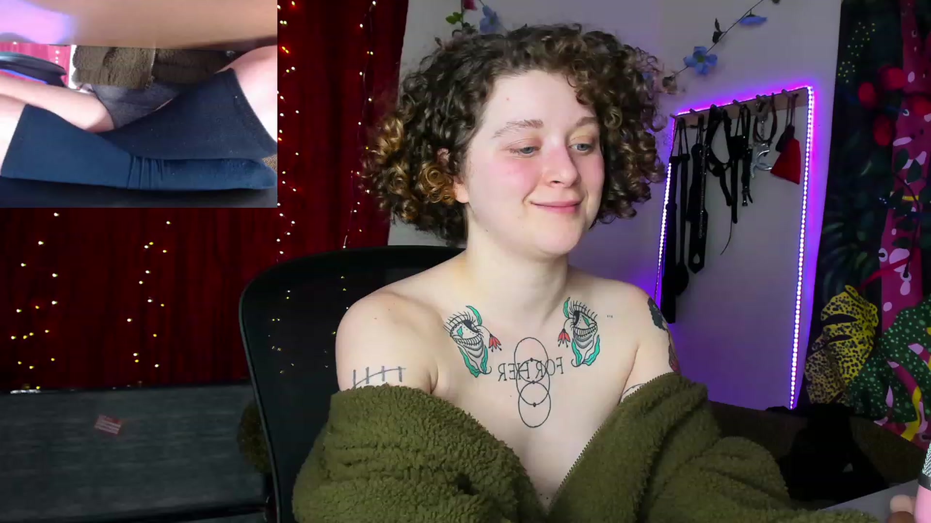 Gallery image thumbnail from PeachyQueen_'s myfreecams stream on, 01/01/2024, 10:49 image 14 of 20