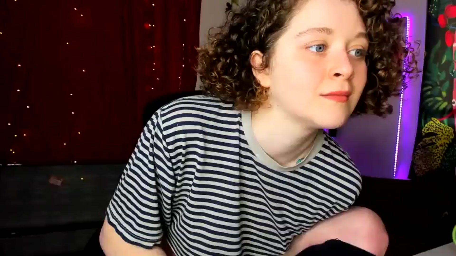 Gallery image thumbnail from PeachyQueen_'s myfreecams stream on, 01/23/2024, 19:57 image 12 of 20