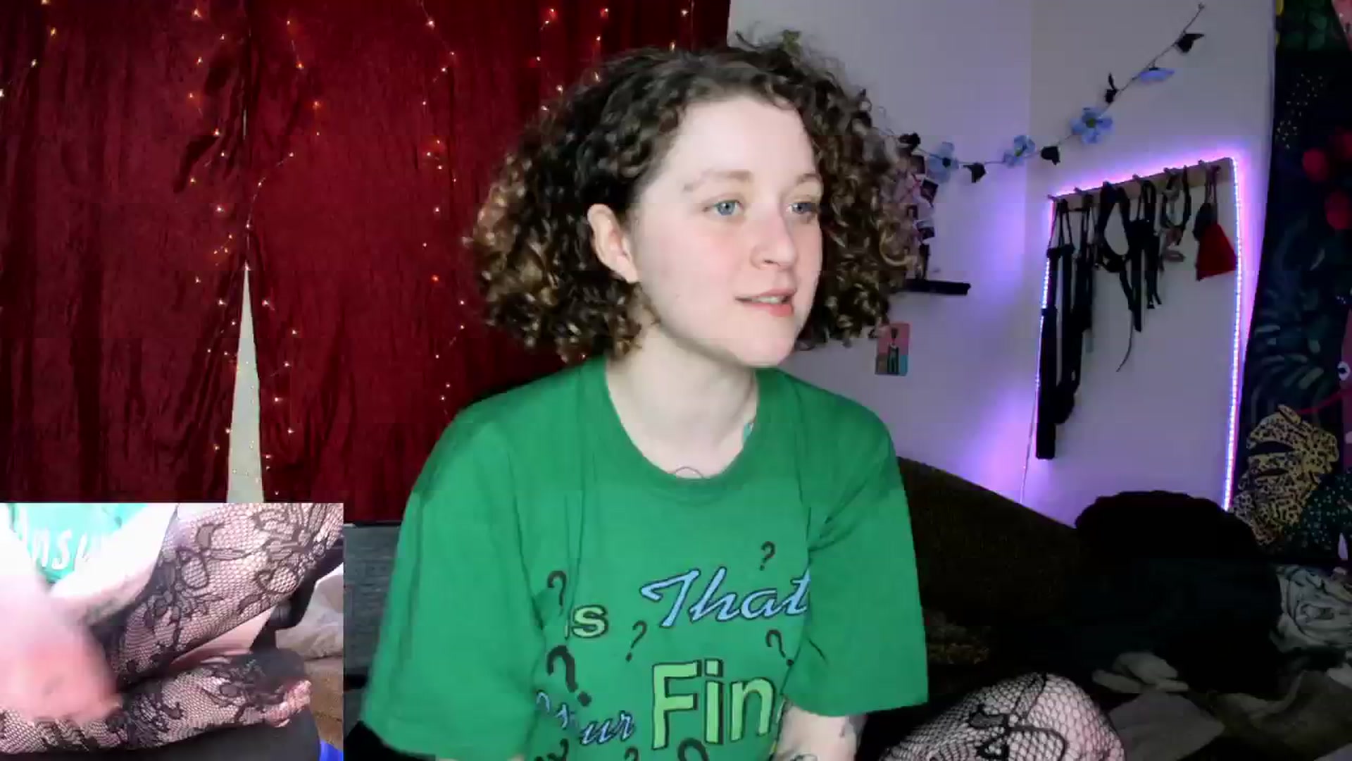 Gallery image thumbnail from PeachyQueen_'s myfreecams stream on, 03/15/2024, 21:16 image 16 of 20