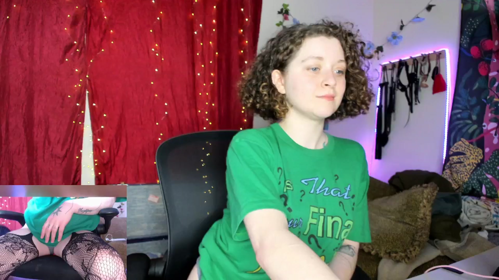 Gallery image thumbnail from PeachyQueen_'s myfreecams stream on, 03/15/2024, 21:16 image 7 of 20