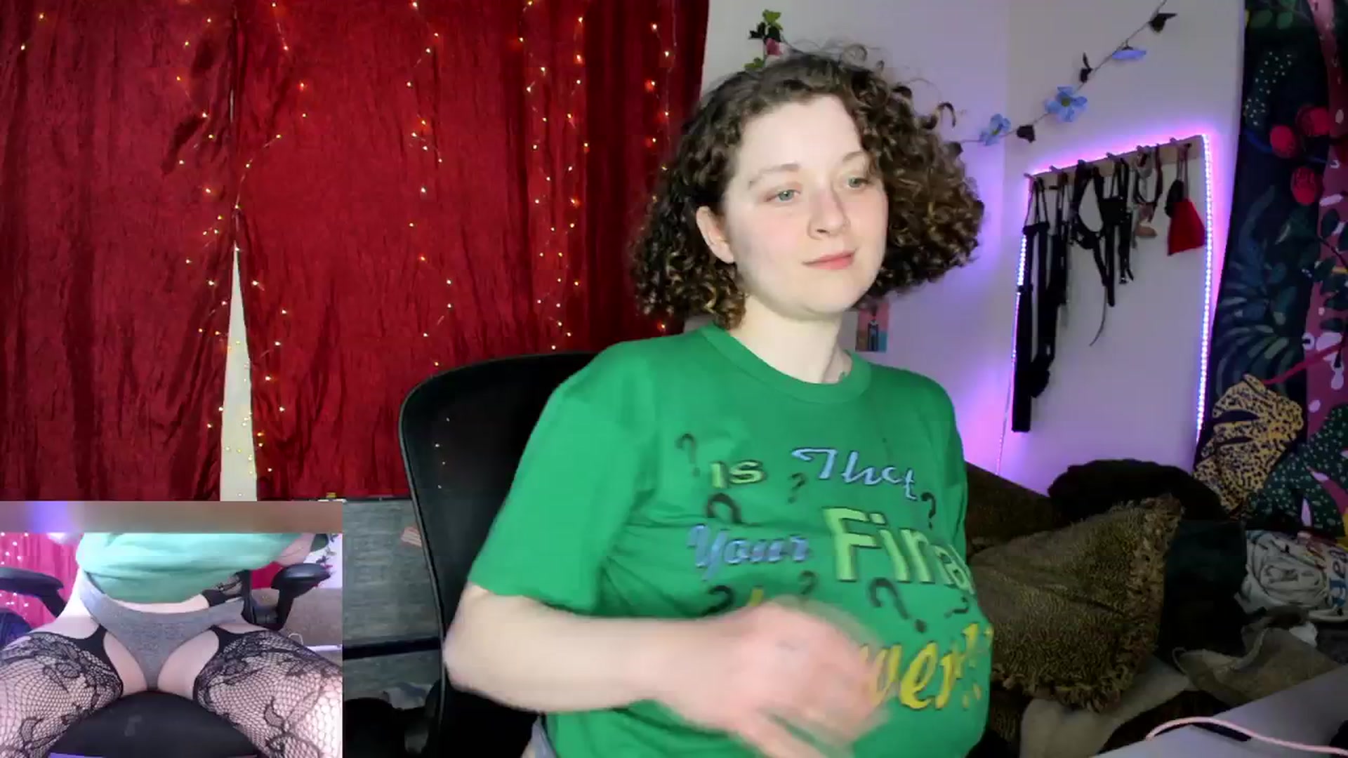Gallery image thumbnail from PeachyQueen_'s myfreecams stream on, 03/15/2024, 21:16 image 6 of 20