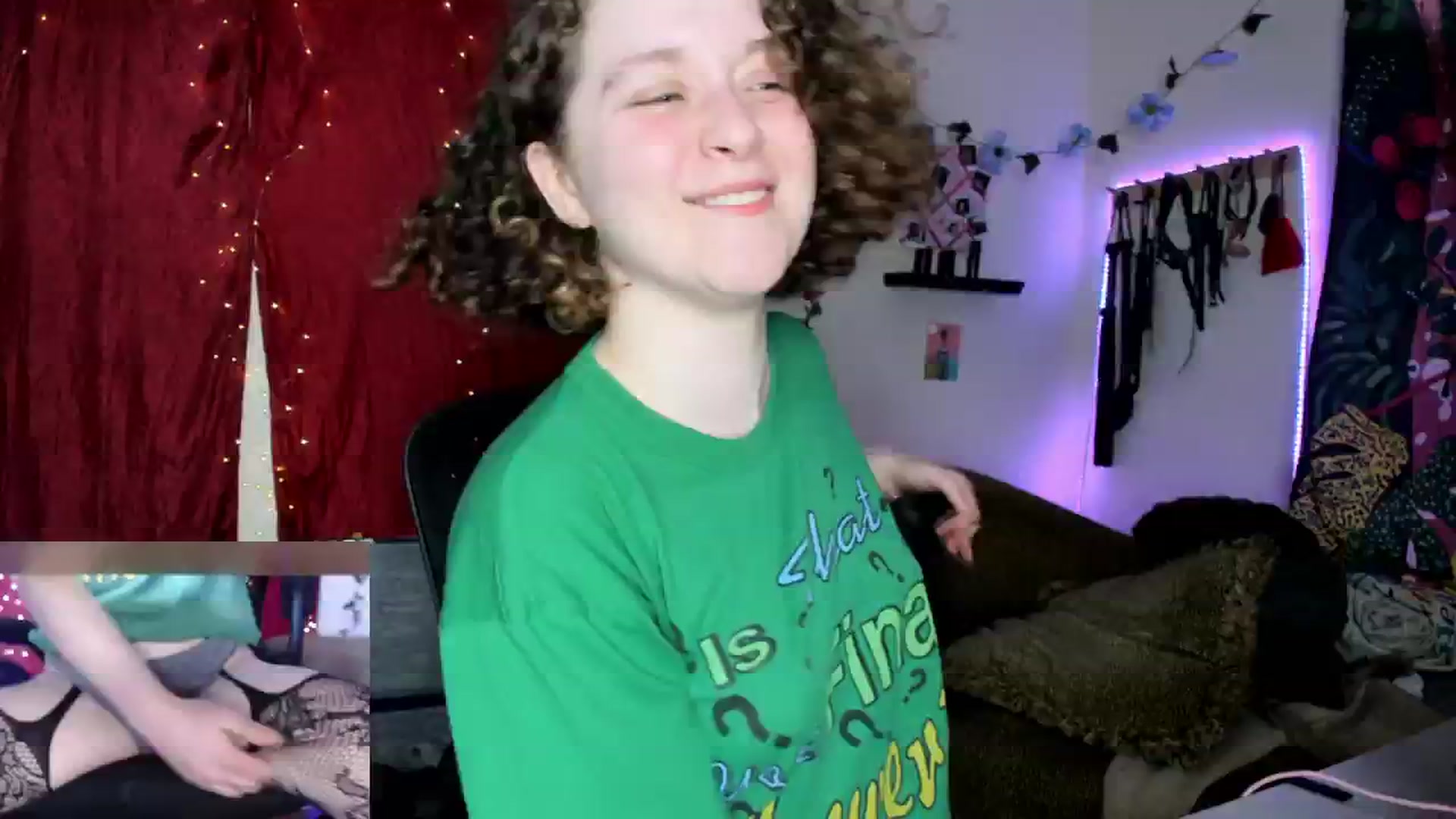 Gallery image thumbnail from PeachyQueen_'s myfreecams stream on, 03/15/2024, 21:16 image 2 of 20