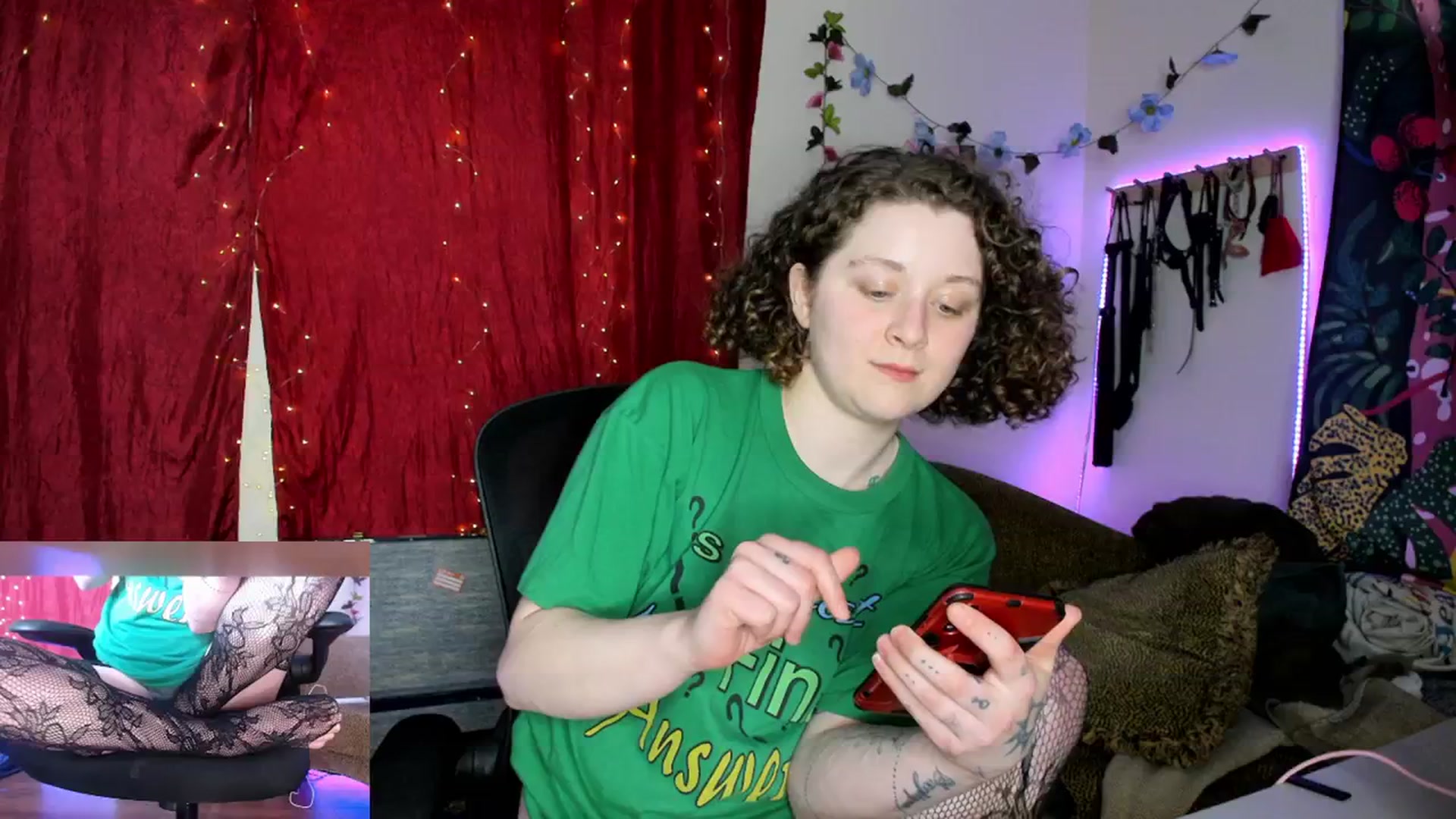 Gallery image thumbnail from PeachyQueen_'s myfreecams stream on, 03/15/2024, 21:16 image 9 of 20
