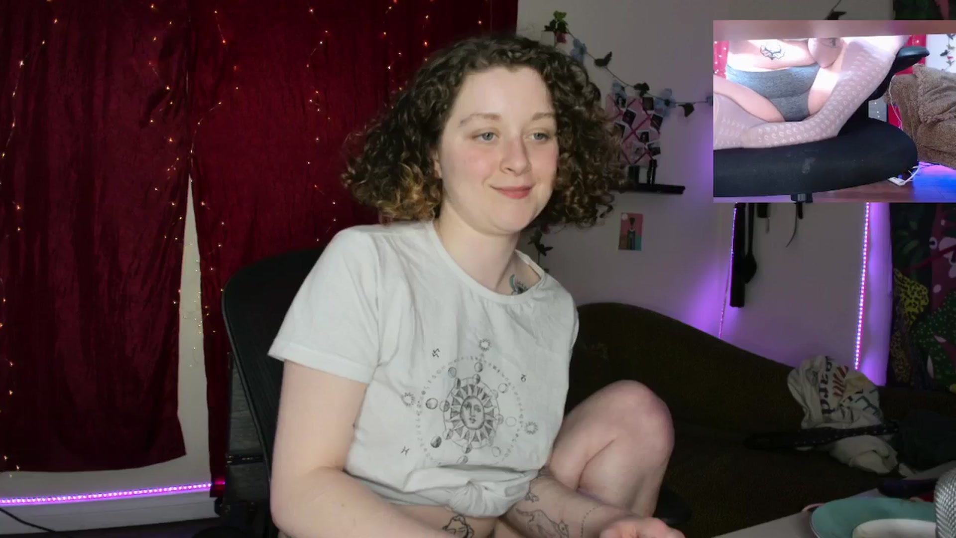 Gallery image thumbnail from PeachyQueen_'s myfreecams stream on, 03/18/2024, 19:51 image 18 of 20